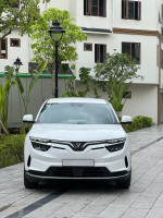 VinFast VF8 2026 Eco - 3000 km