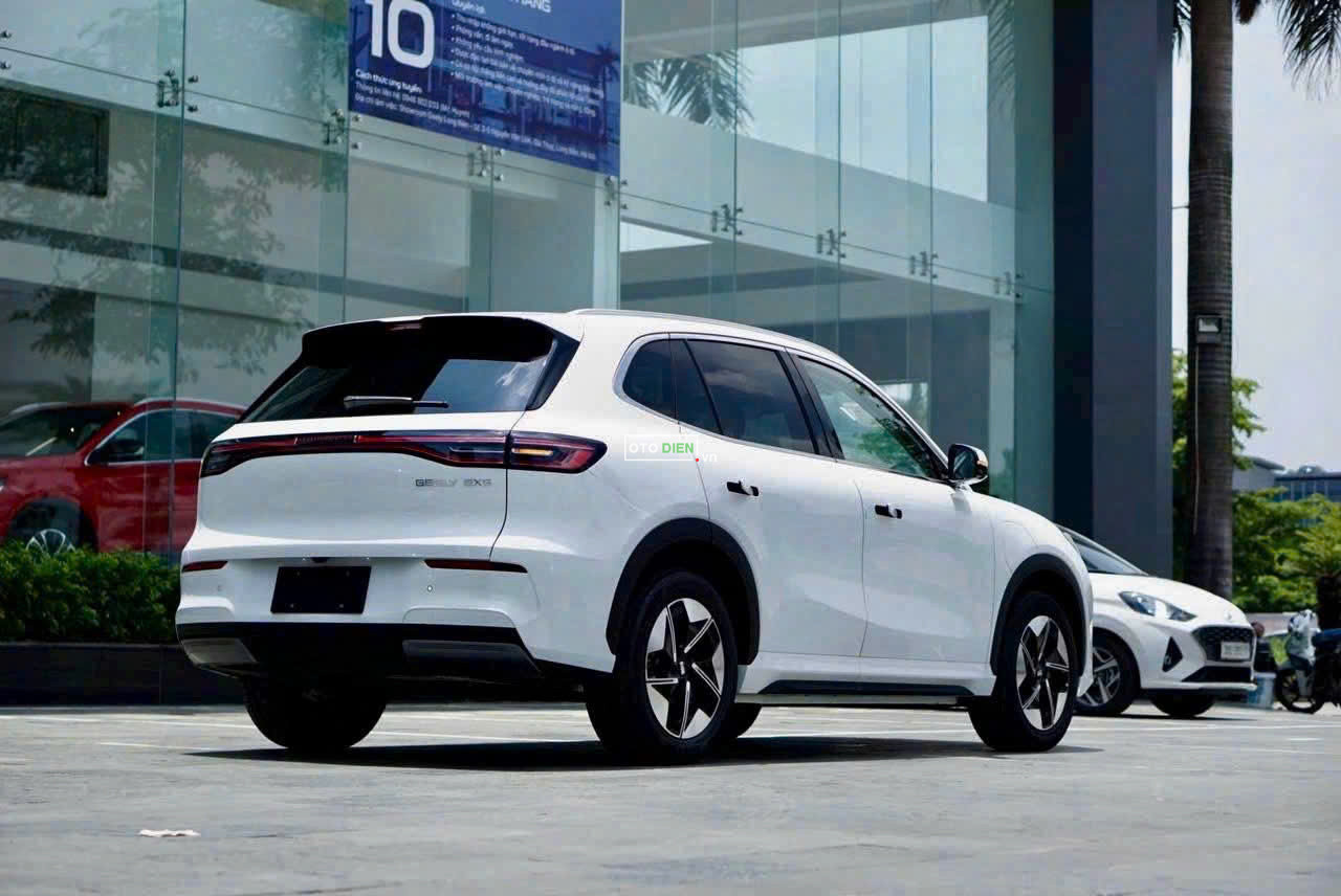⚡ Geely EX5 Pro – SUV điện hạng C – Xu hướng mới !2