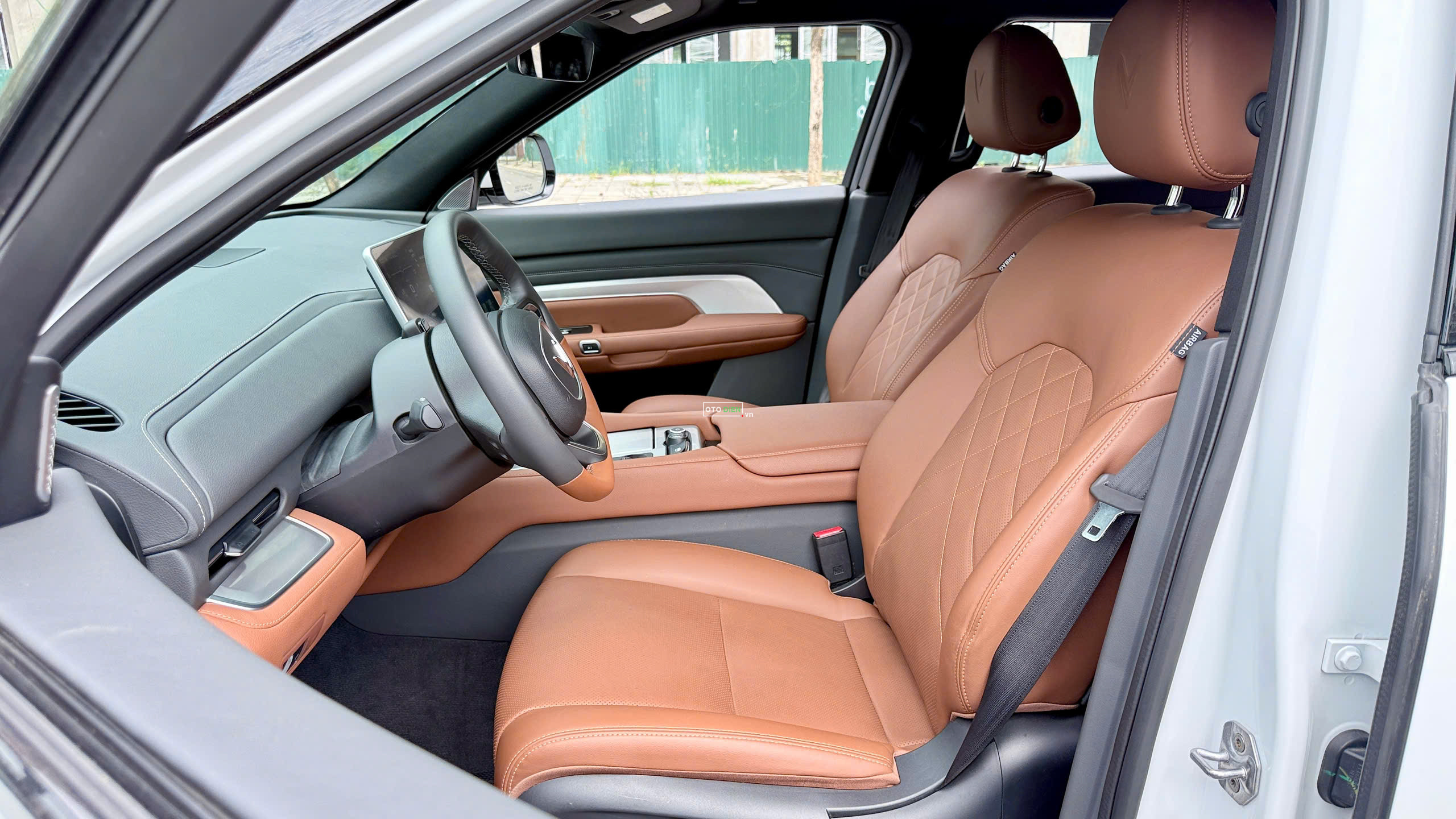 VinFast VF9 2025 Plus - 70000 km5