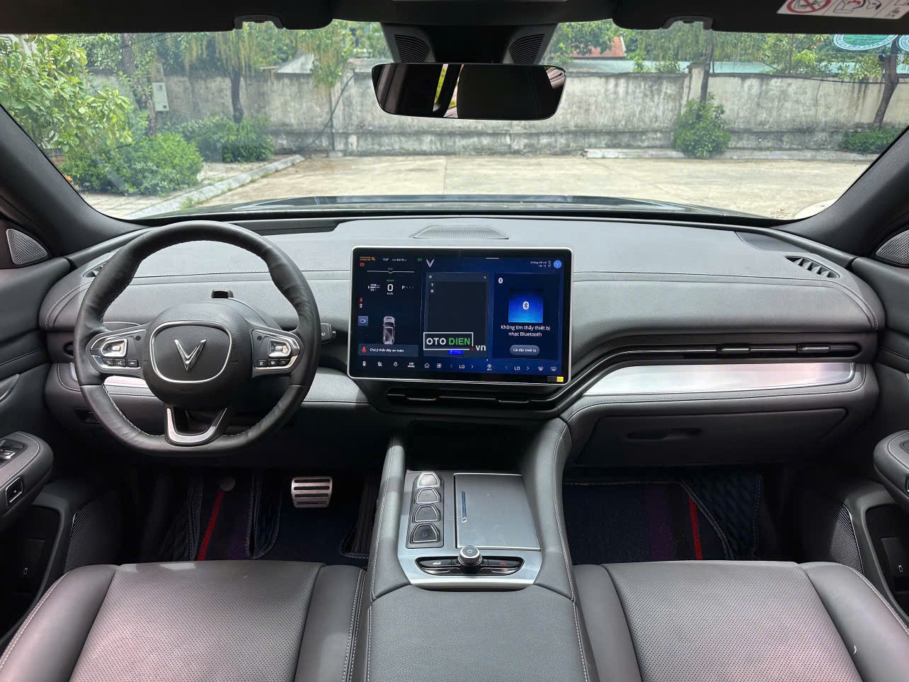 VinFast VF9 2023 Plus - 6000 km6