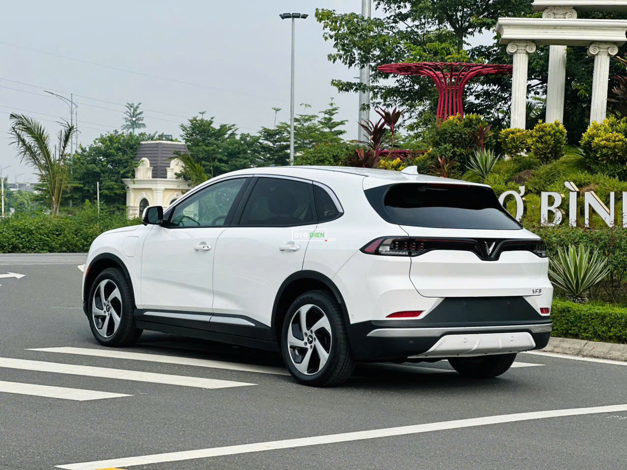 VinFast VF8 2026 Eco - 3500 km3