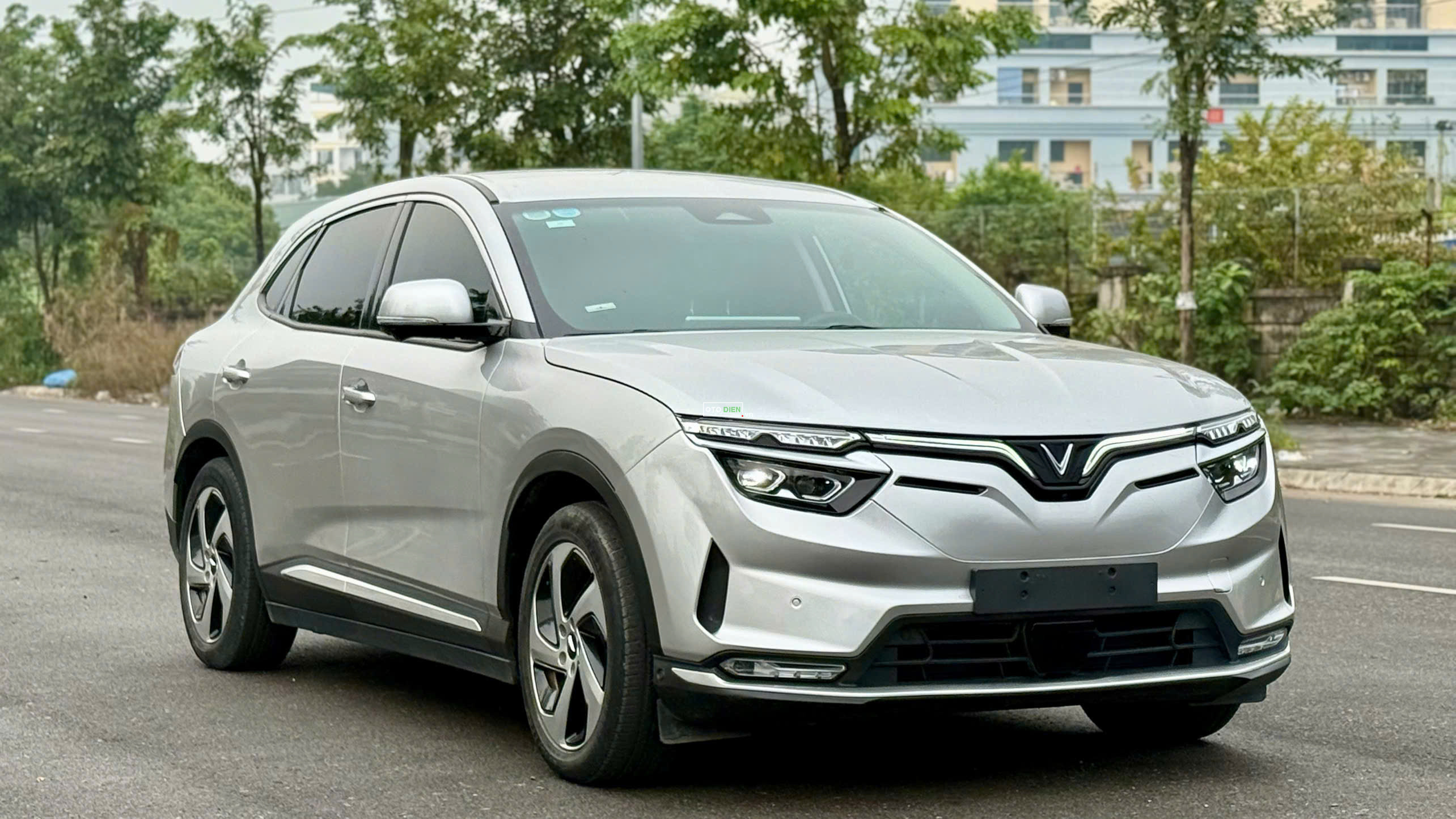 VinFast VF8 2022 Eco - 70000 km2