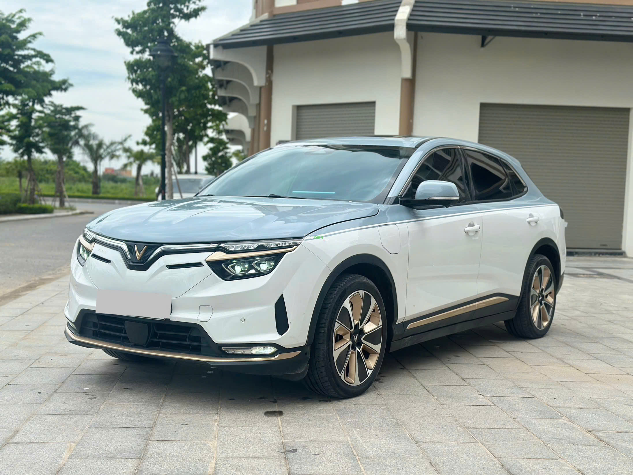 VinFast VF8 2023 Plus cũ - 80000 km1