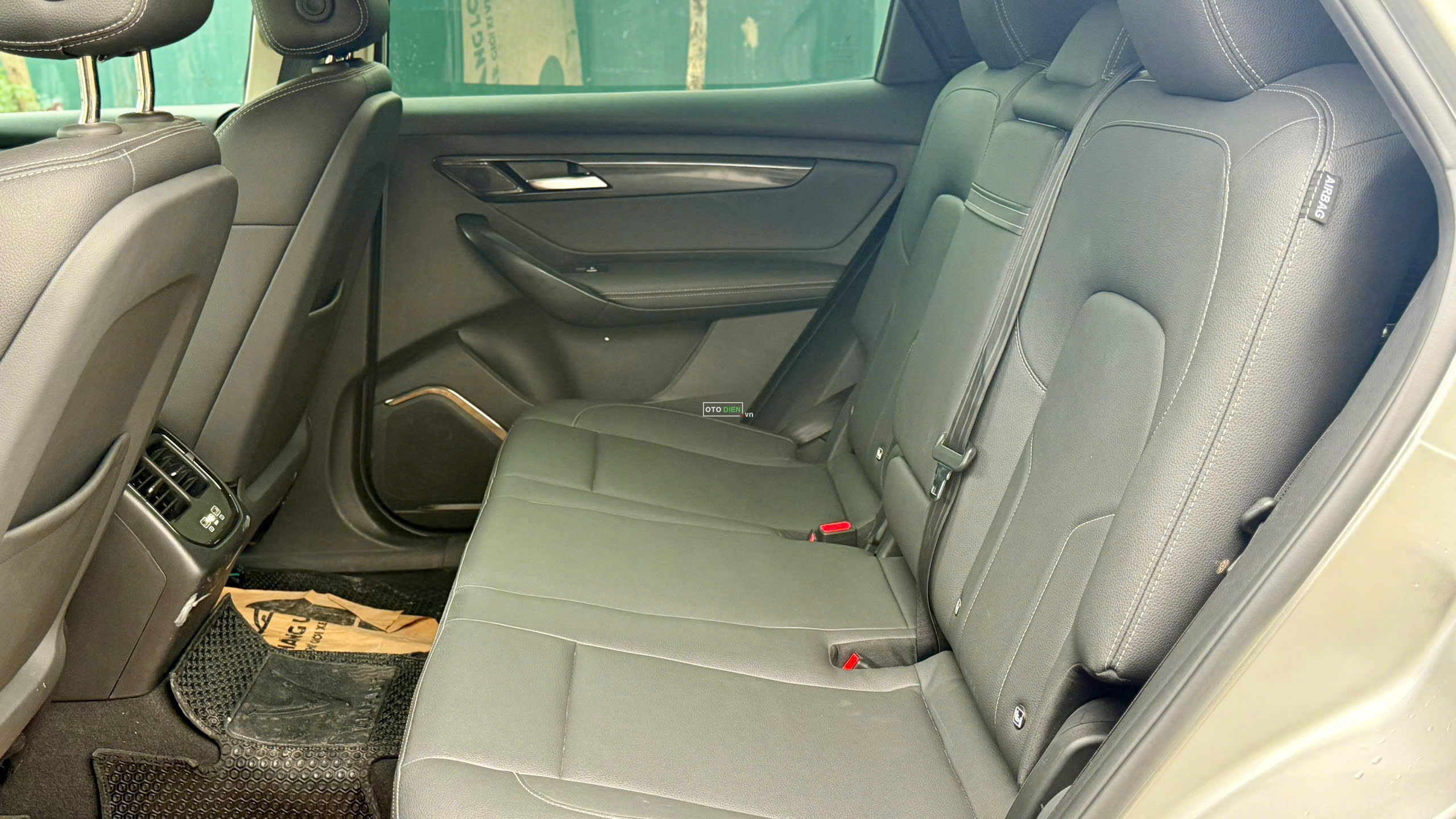 VinFast VF8 2022 Eco - 70000 km7