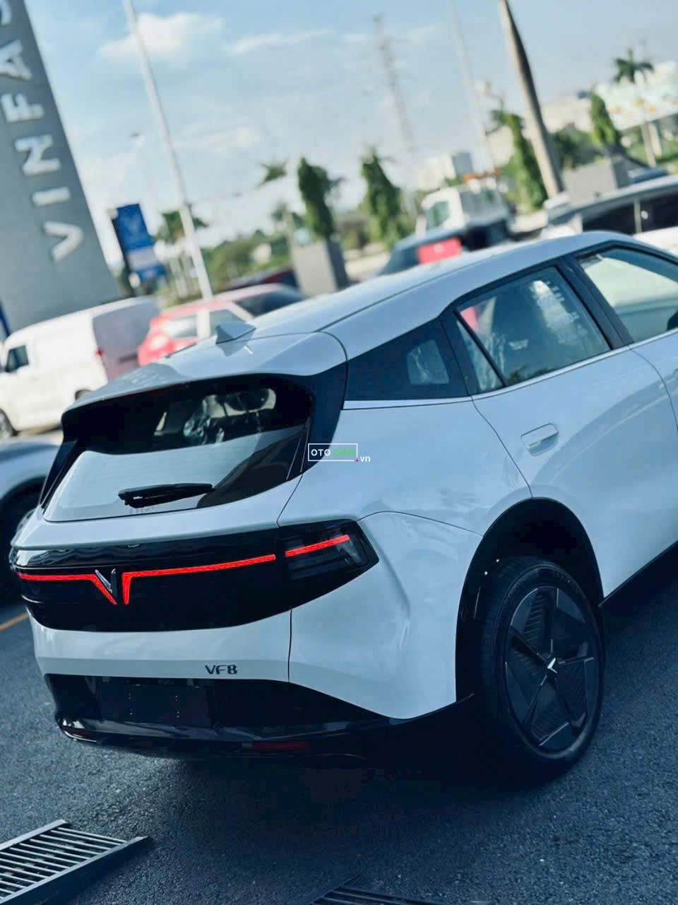 🚗 VINFAST VF8 ALL NEW MÀU TRẮNG – GIAO XE SỚM2