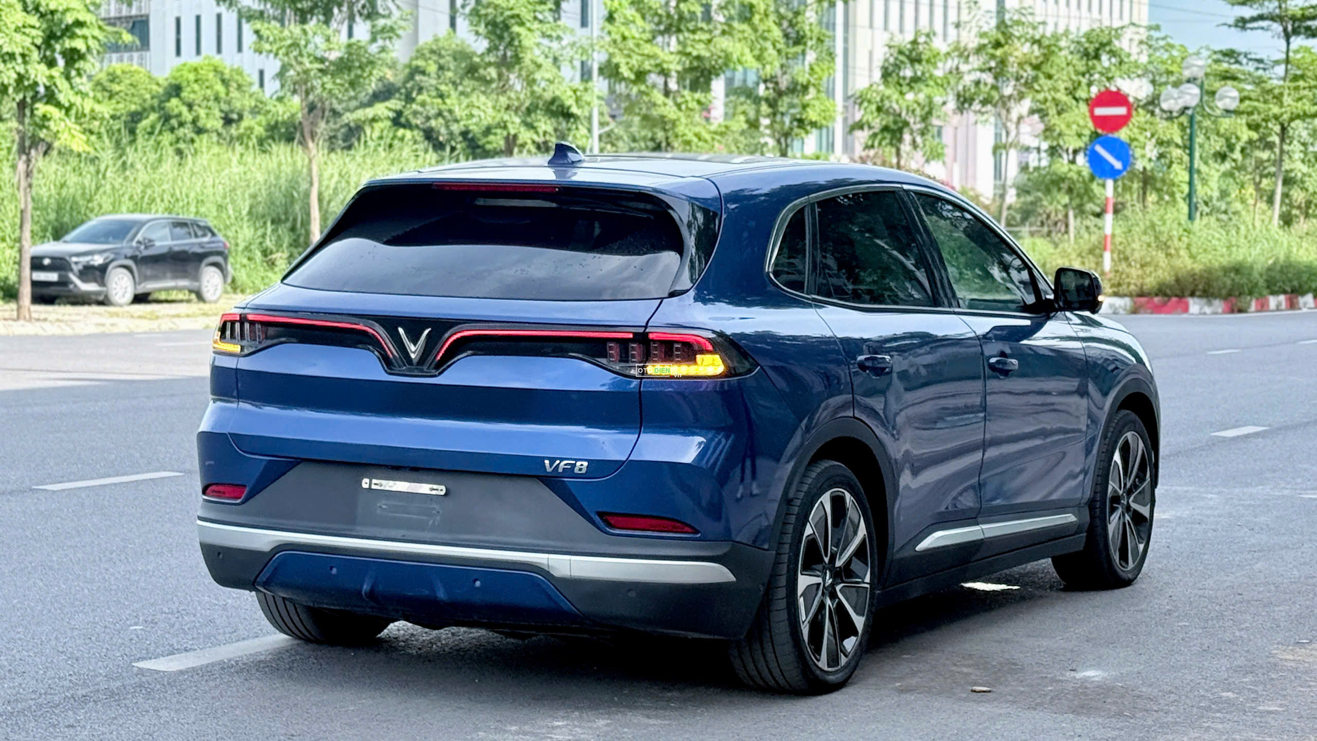 VinFast VF8 2023 Plus - 79000 km4