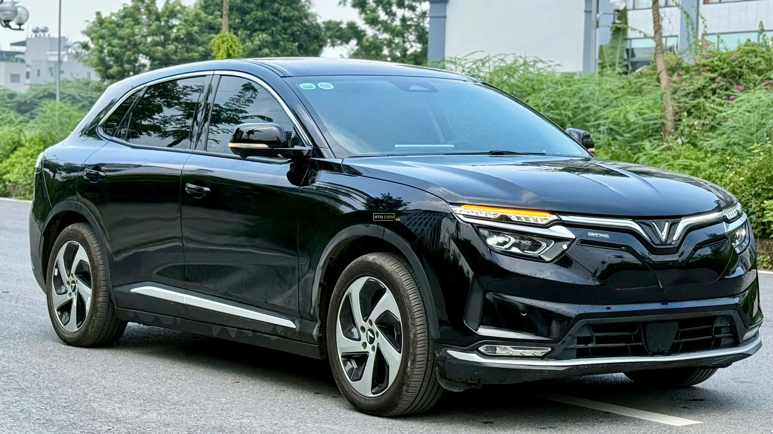 VinFast VF8 2023 Eco cũ - 60000 km1