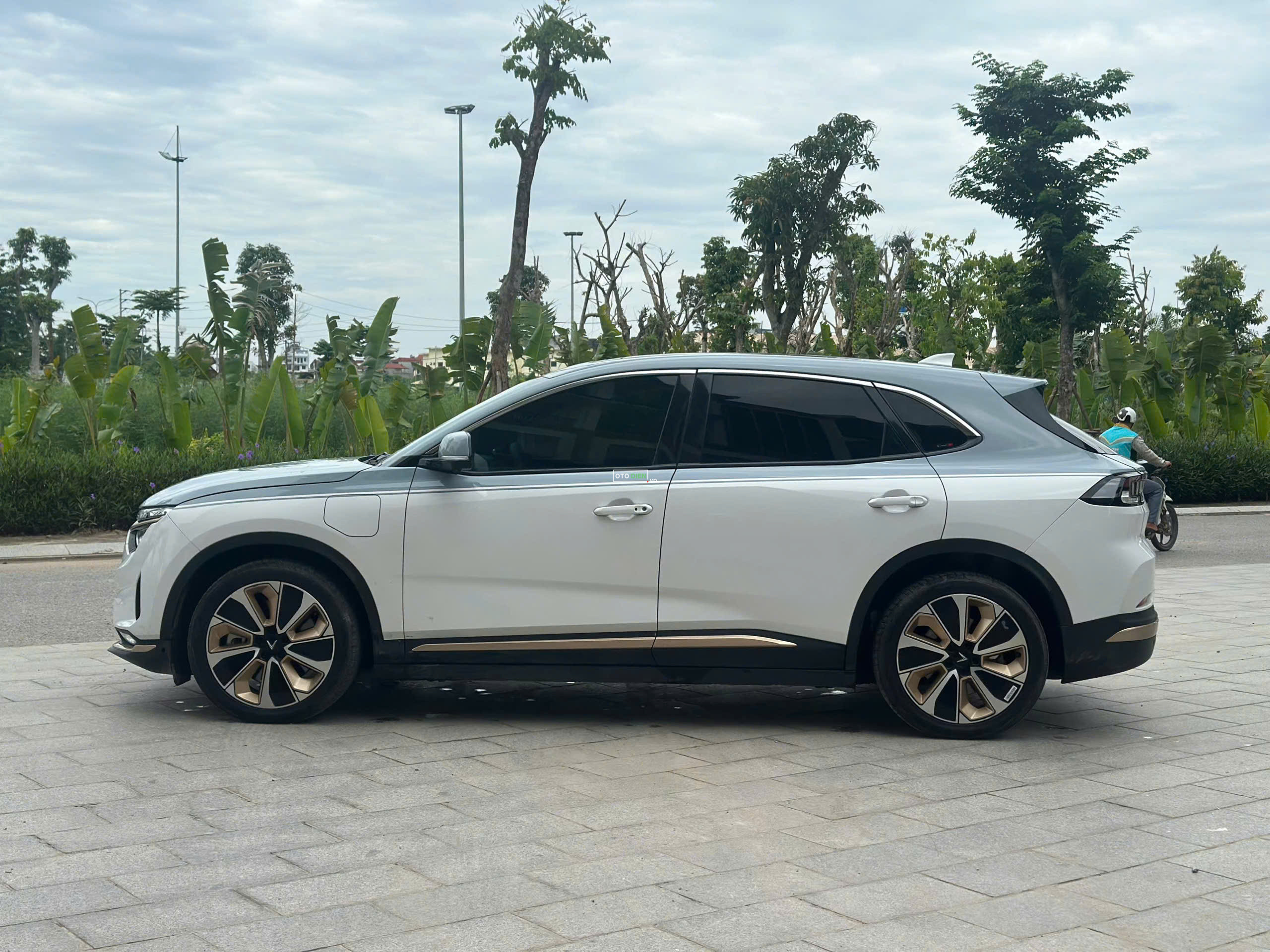 VinFast VF8 2023 Plus cũ - 80000 km3