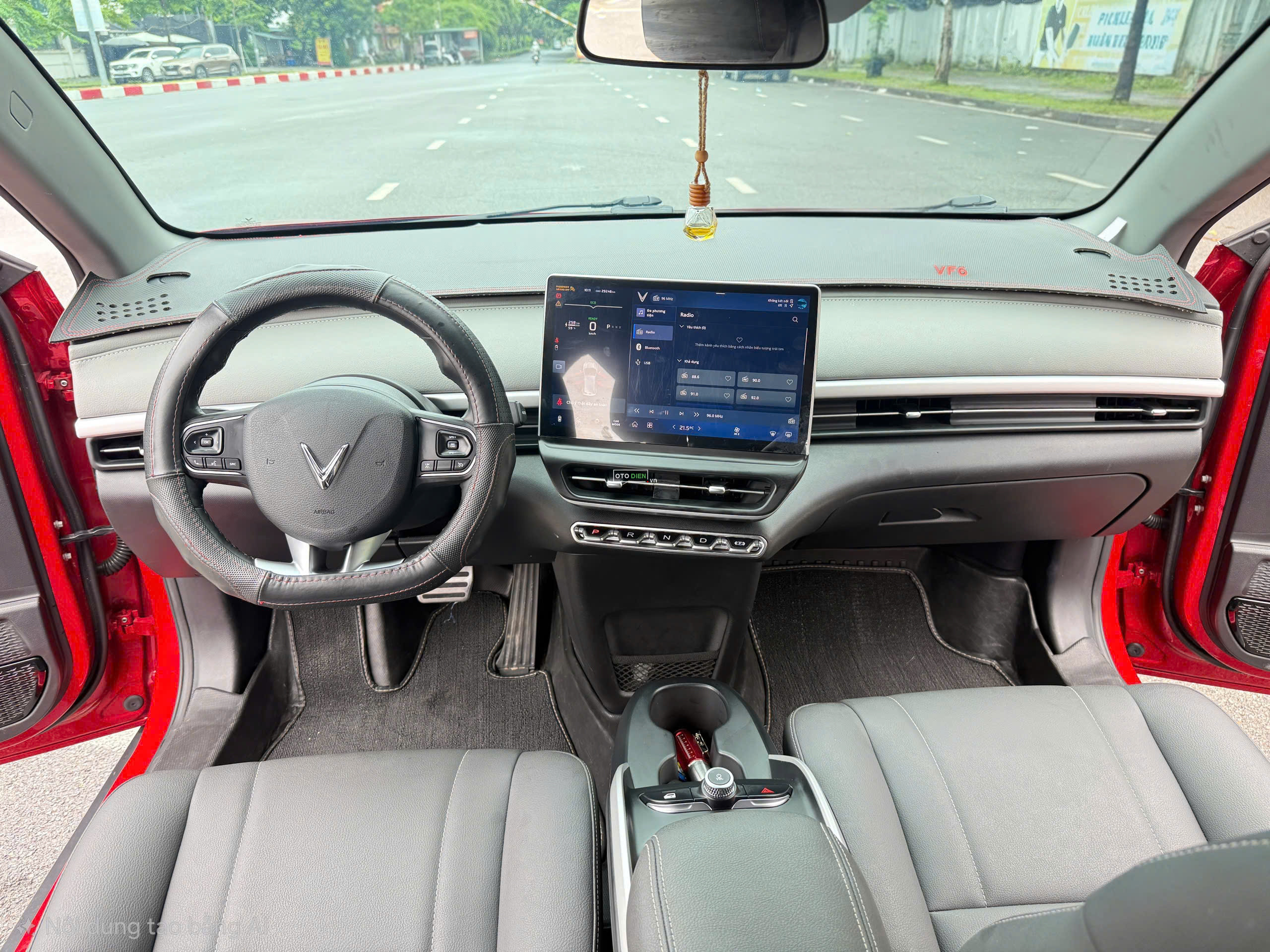 VinFast VF6 2024 Eco - 20000 km6