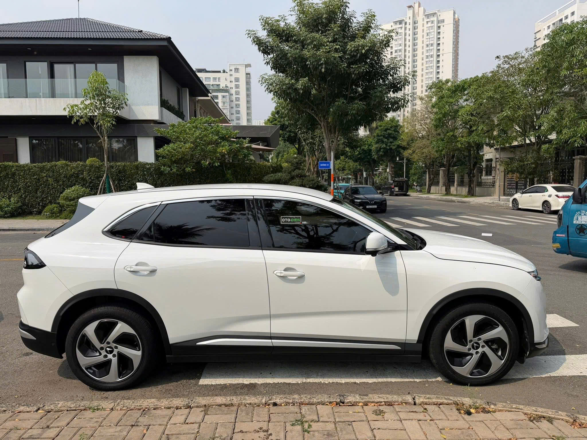 VinFast VF8 2023 Eco cũ - 67000 km2