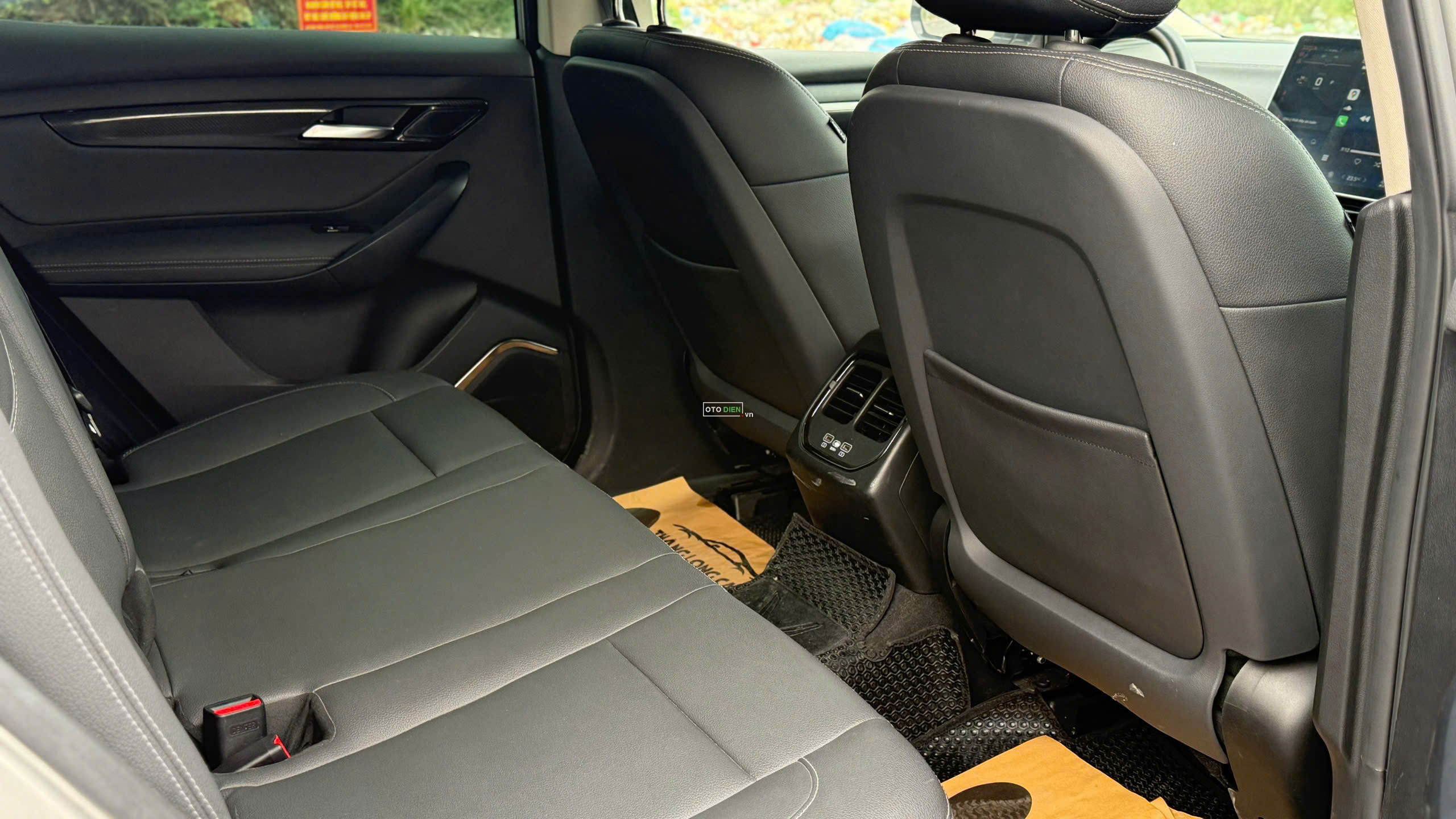 VinFast VF8 2022 Eco - 70000 km8