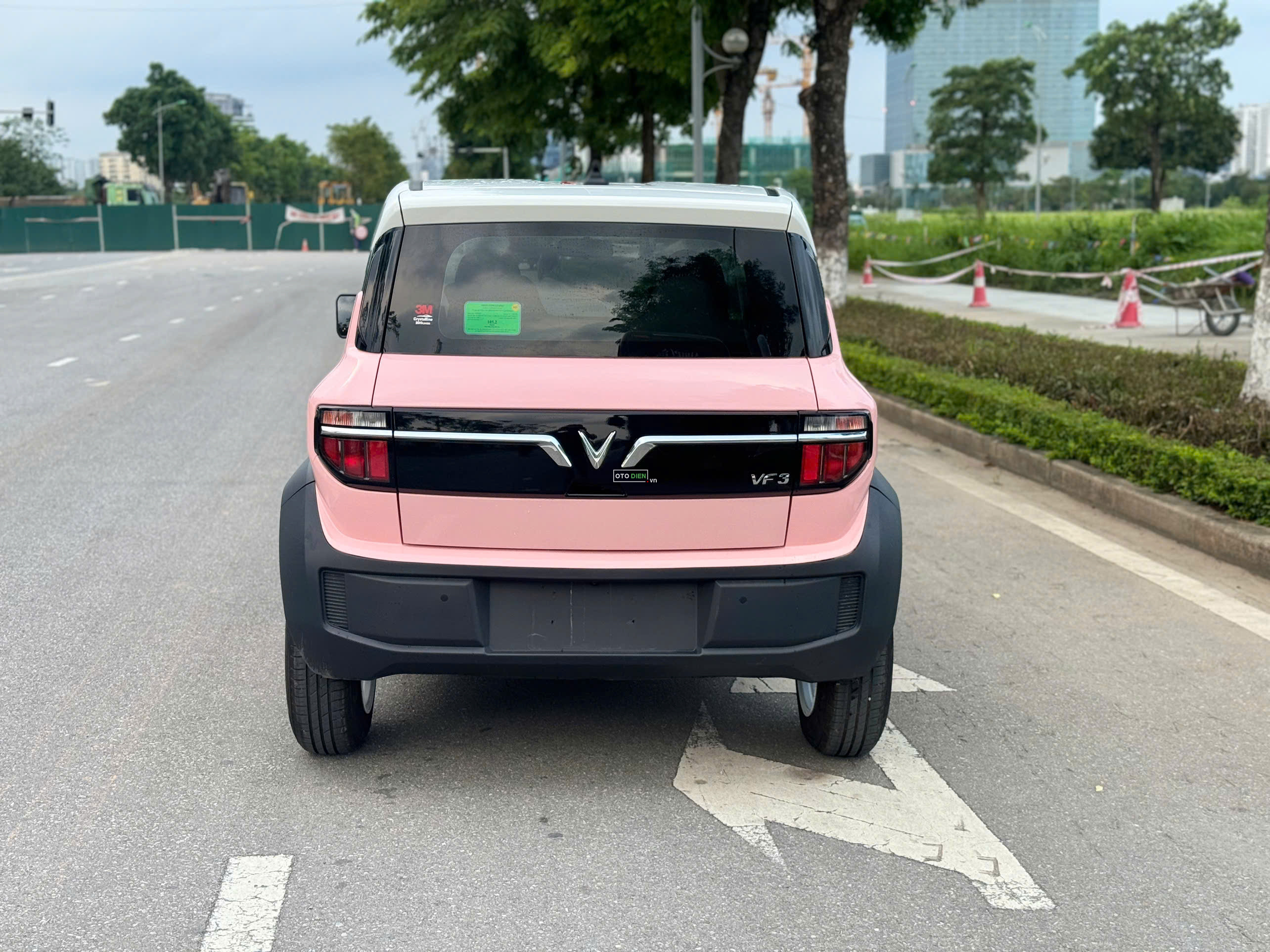 VinFast VF3 2025 mua pin - 5000 km4