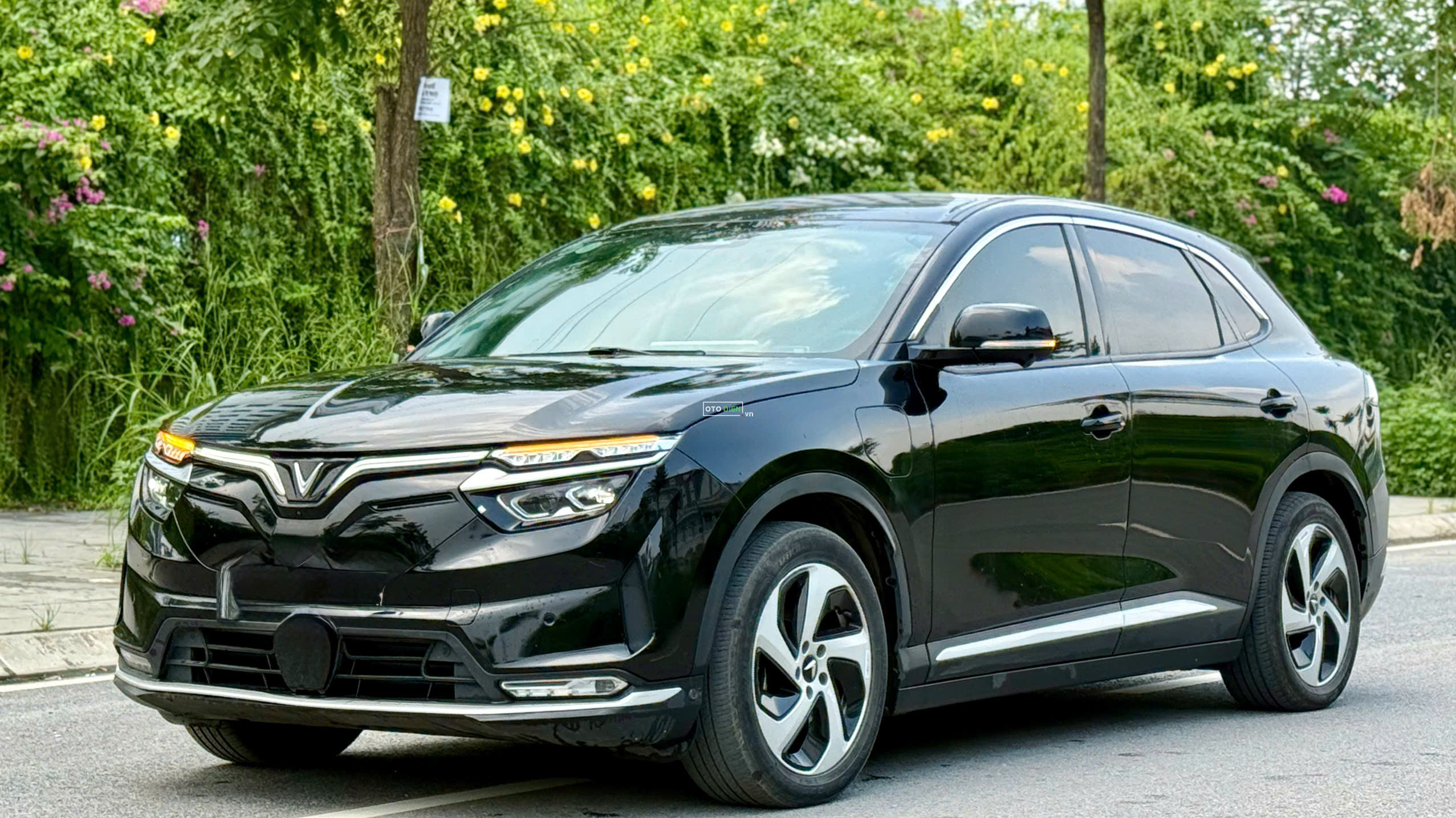 VinFast VF8 2023 Eco cũ - 60000 km2