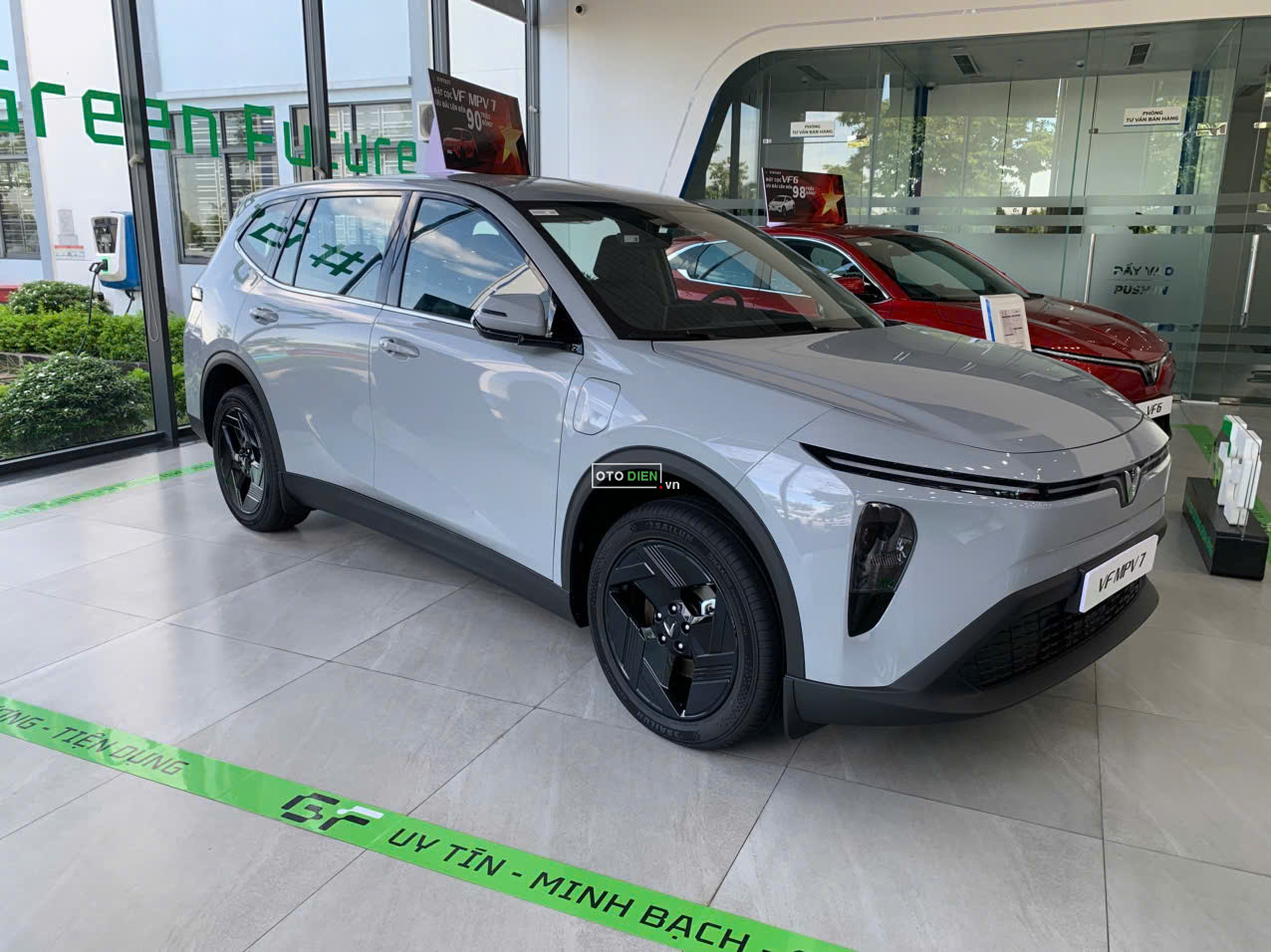 🚗 VF MPV 7 MỚI 100% – ƯU ĐÃI LÊN ĐẾN 12% GIÁ XE1