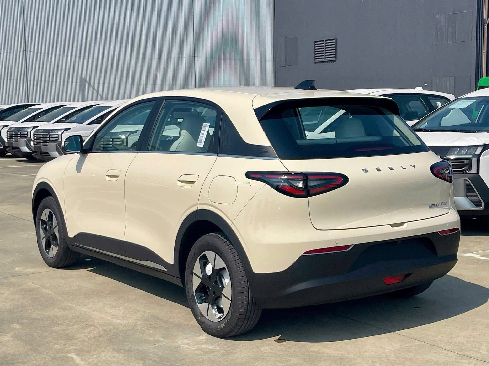 ⚡️ GEELY EX2 – ƯU ĐÃI KHỦNG THÁNG 06 ⚡️3