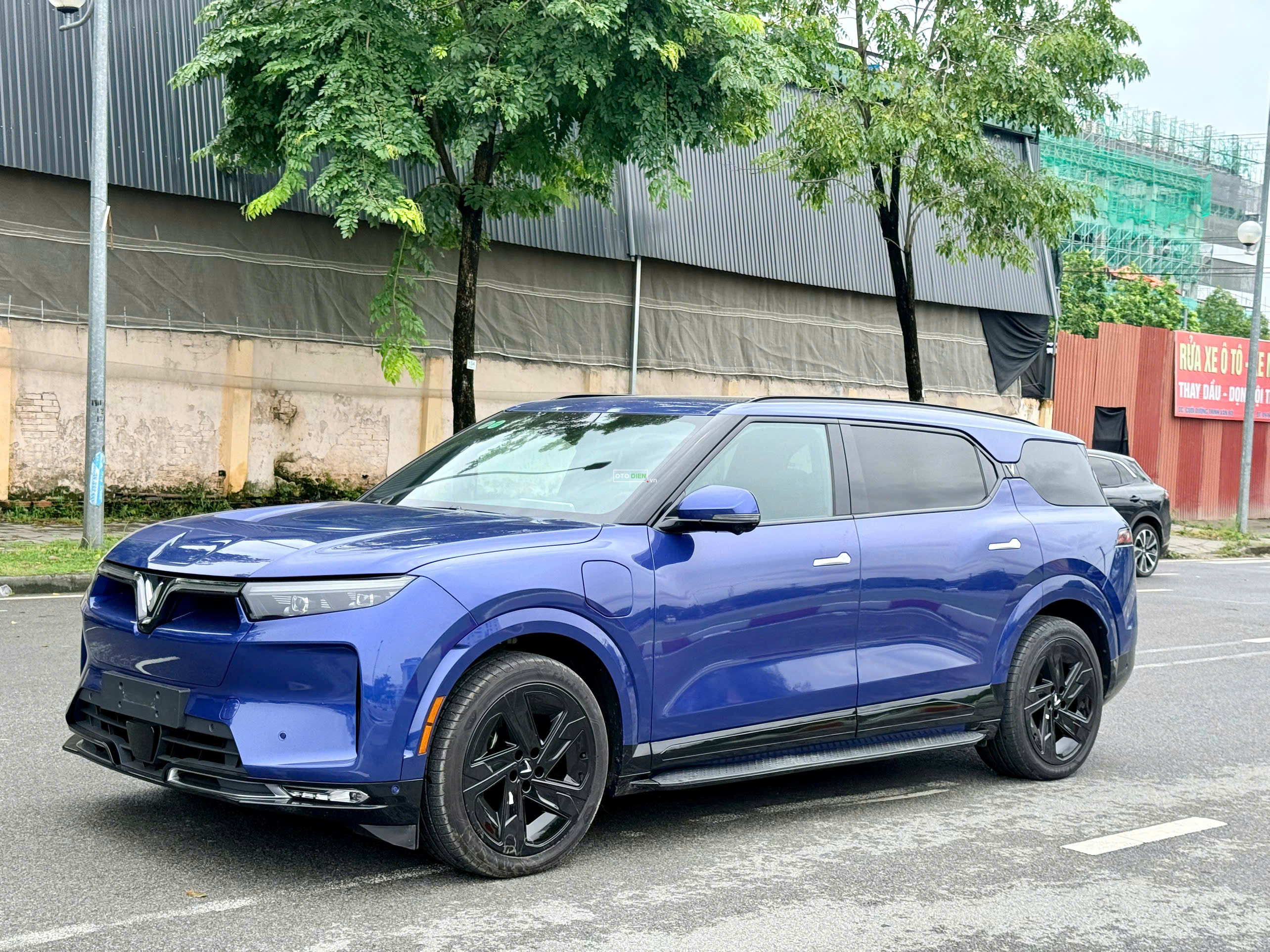VinFast VF9 2024 Plus - 10000 km1