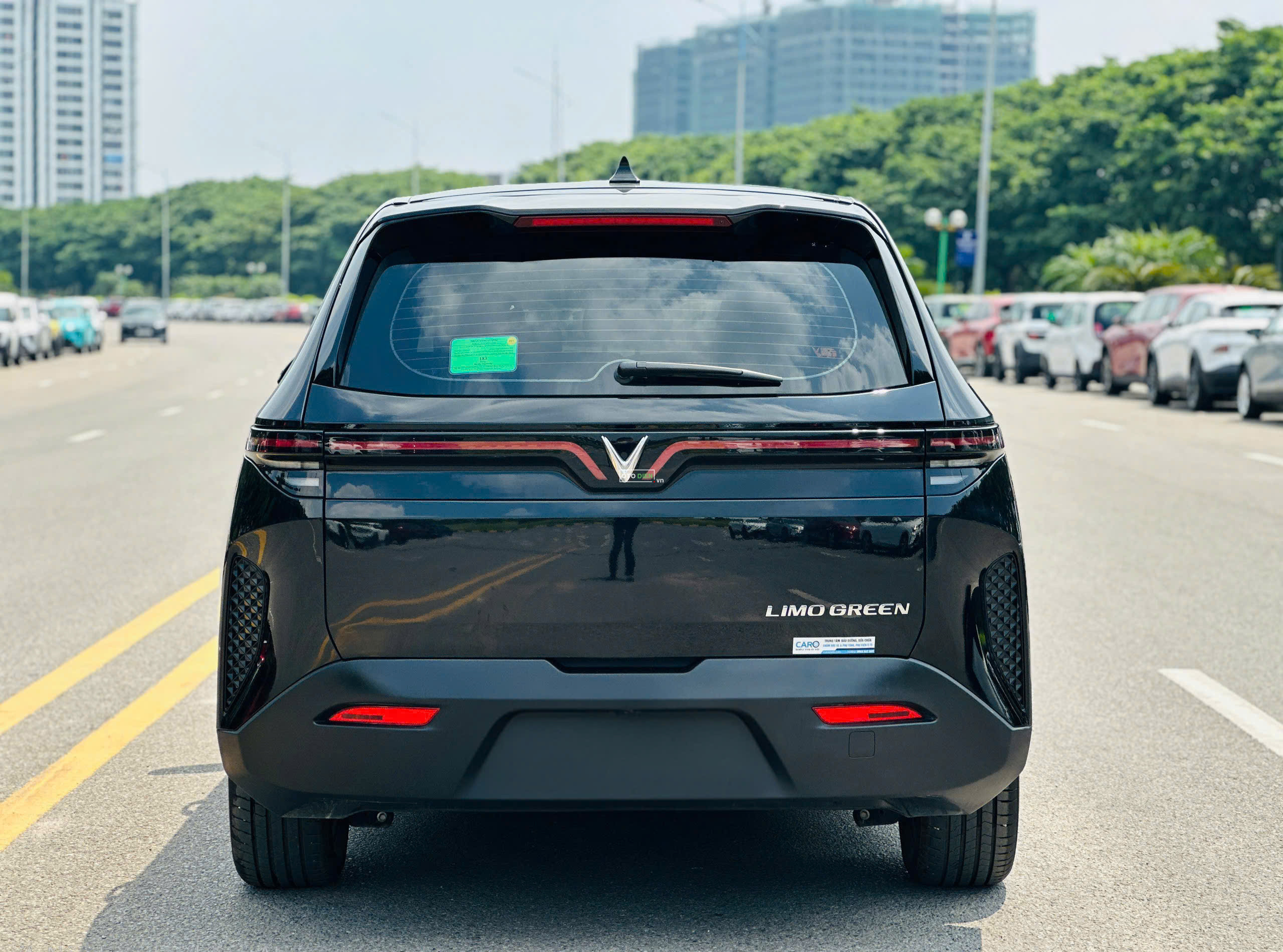 VinFast Limo Green 2025 - 11000 km4