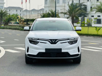 VinFast VF8 2026 Eco - 3500 km