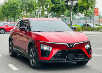 VinFast VF7 2025 Eco - 10000 km