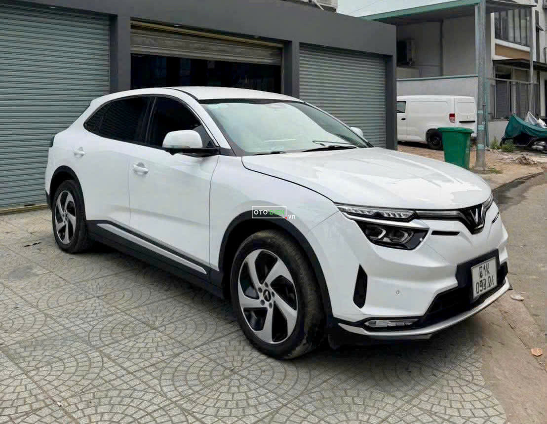 VinFast VF8 2023 Eco cũ - 67000 km1