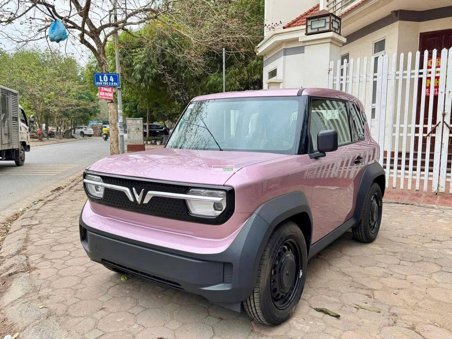 🚗 VinFast VF3 Mới – Giảm 6% | Sạc Miễn Phí7