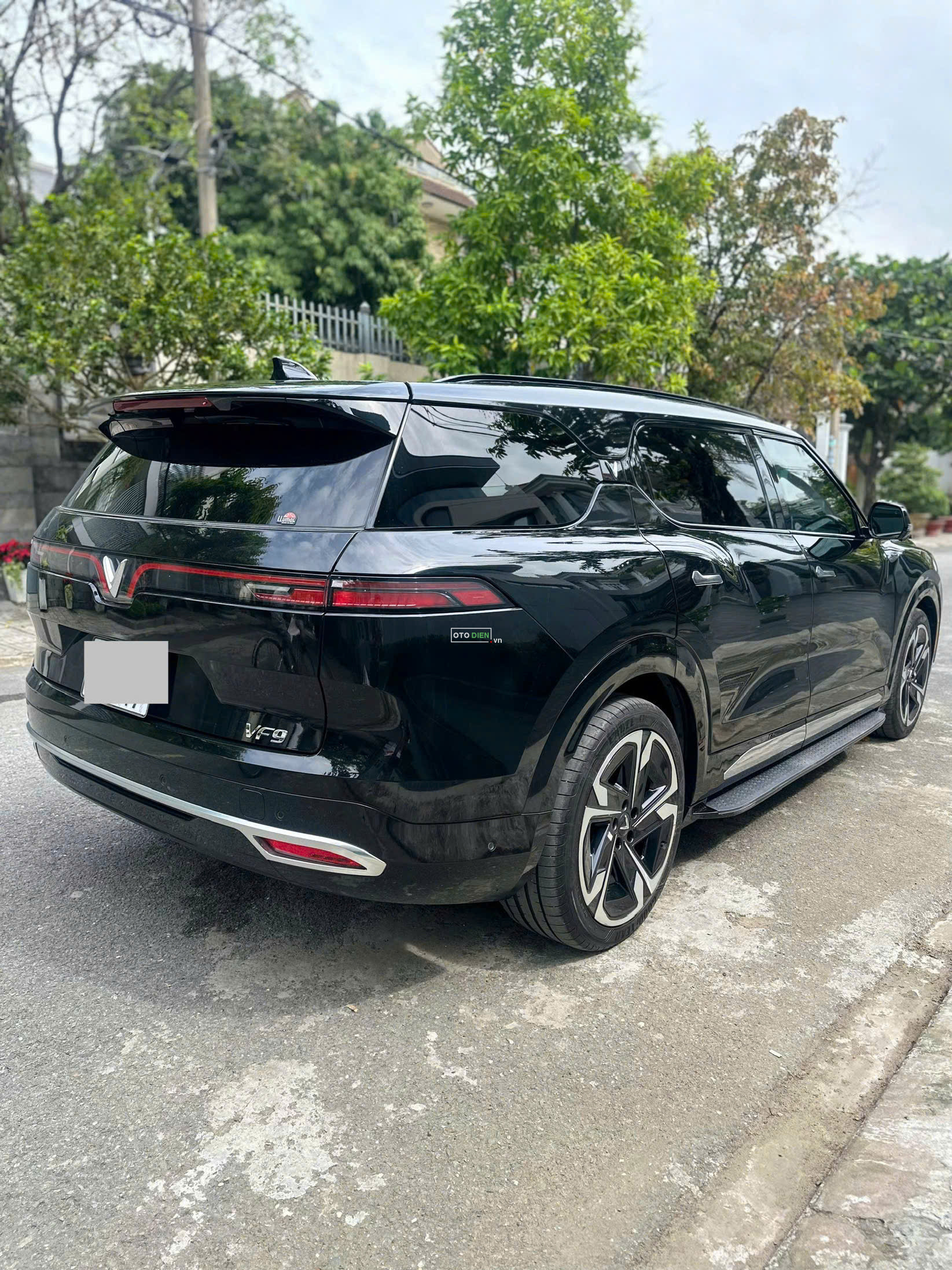 VinFast VF9 2025 Plus - 6000 km4