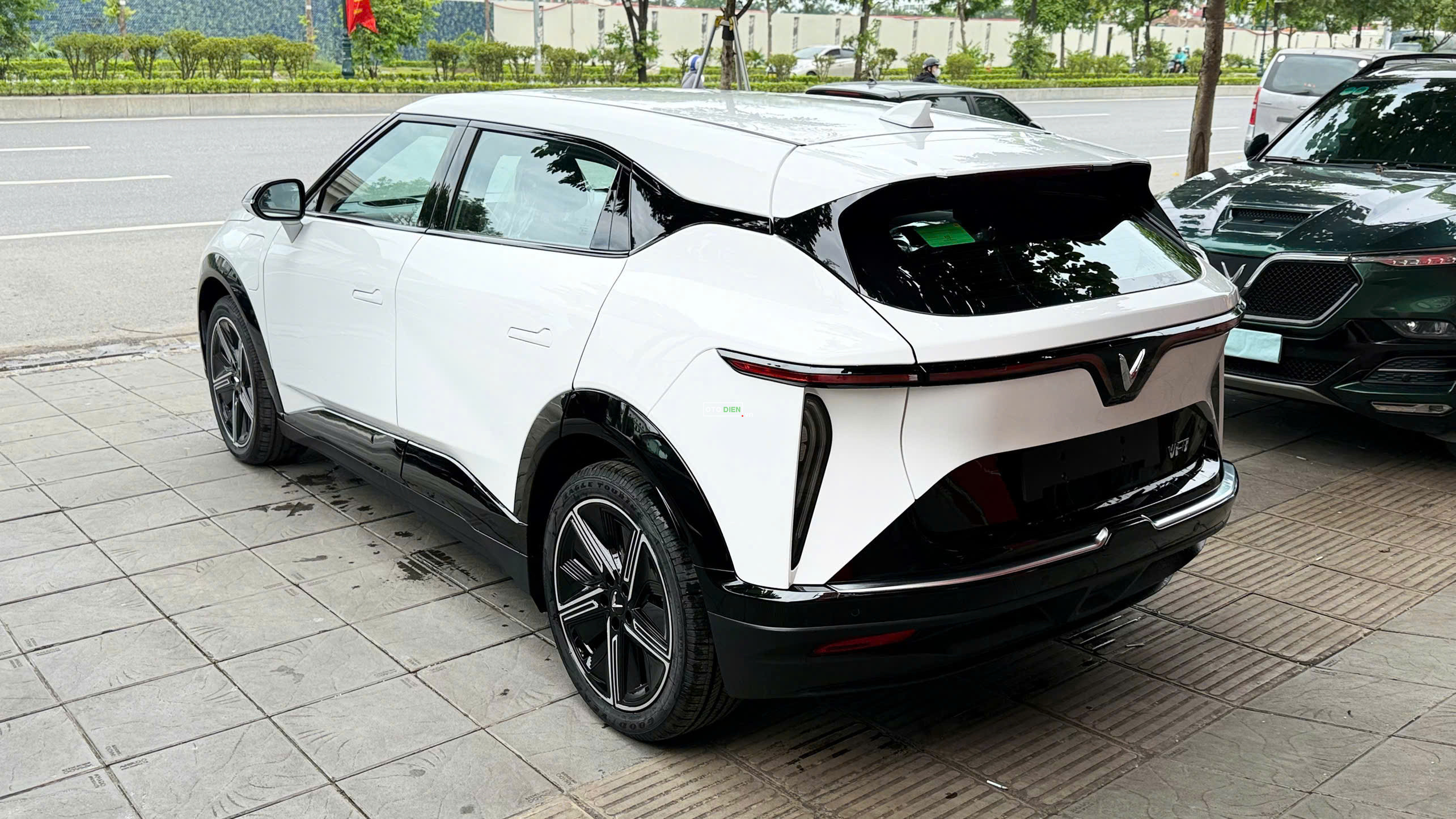 VinFast VF7 2026 Plus - 10 km3