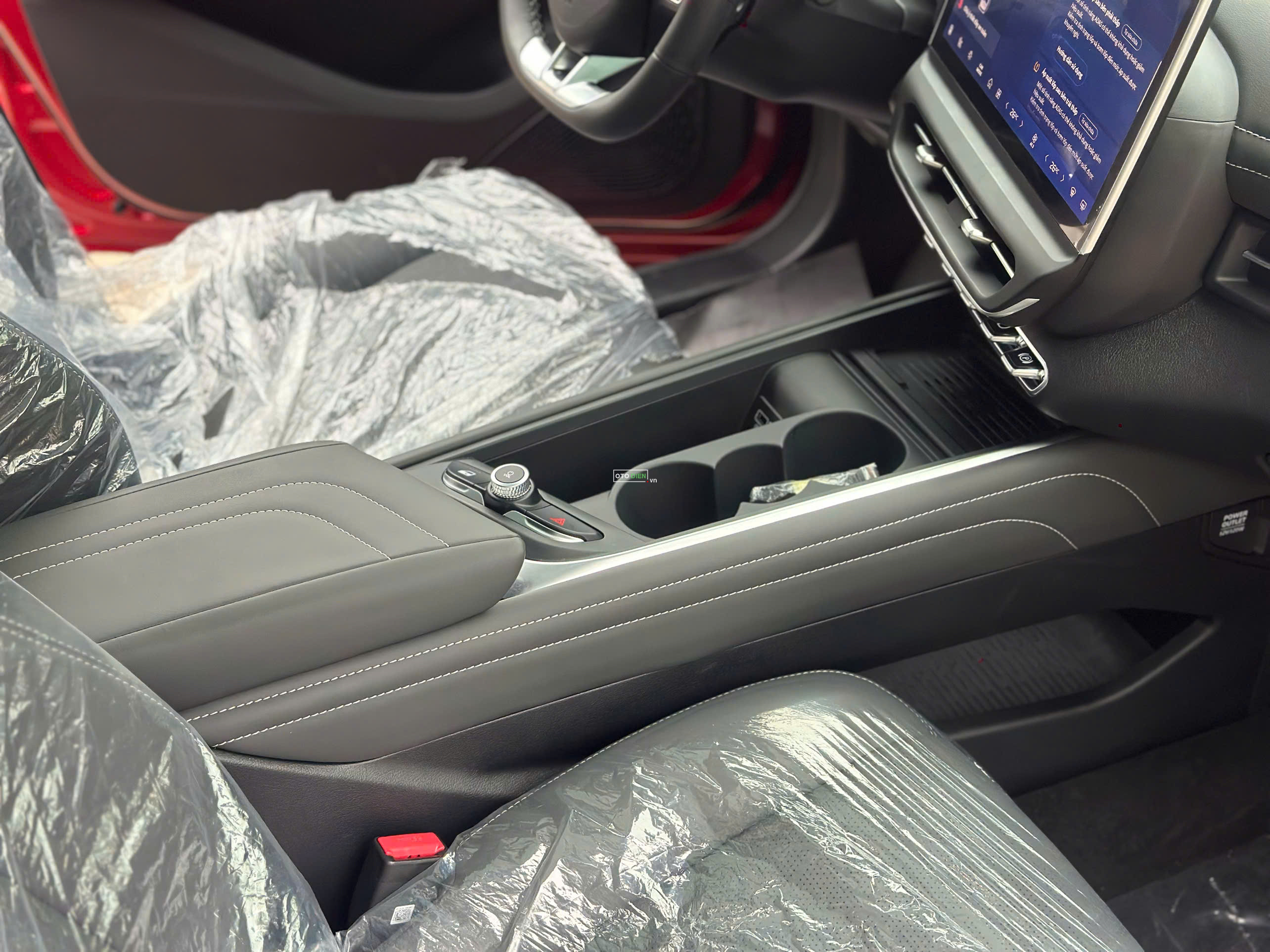 🚗 VINFAST VF 7 NEW 100% – SUV ĐIỆN THỂ THAO, CÔNG NGHỆ DẪN ĐẦU, SẴN SÀNG BÀN GIAO9