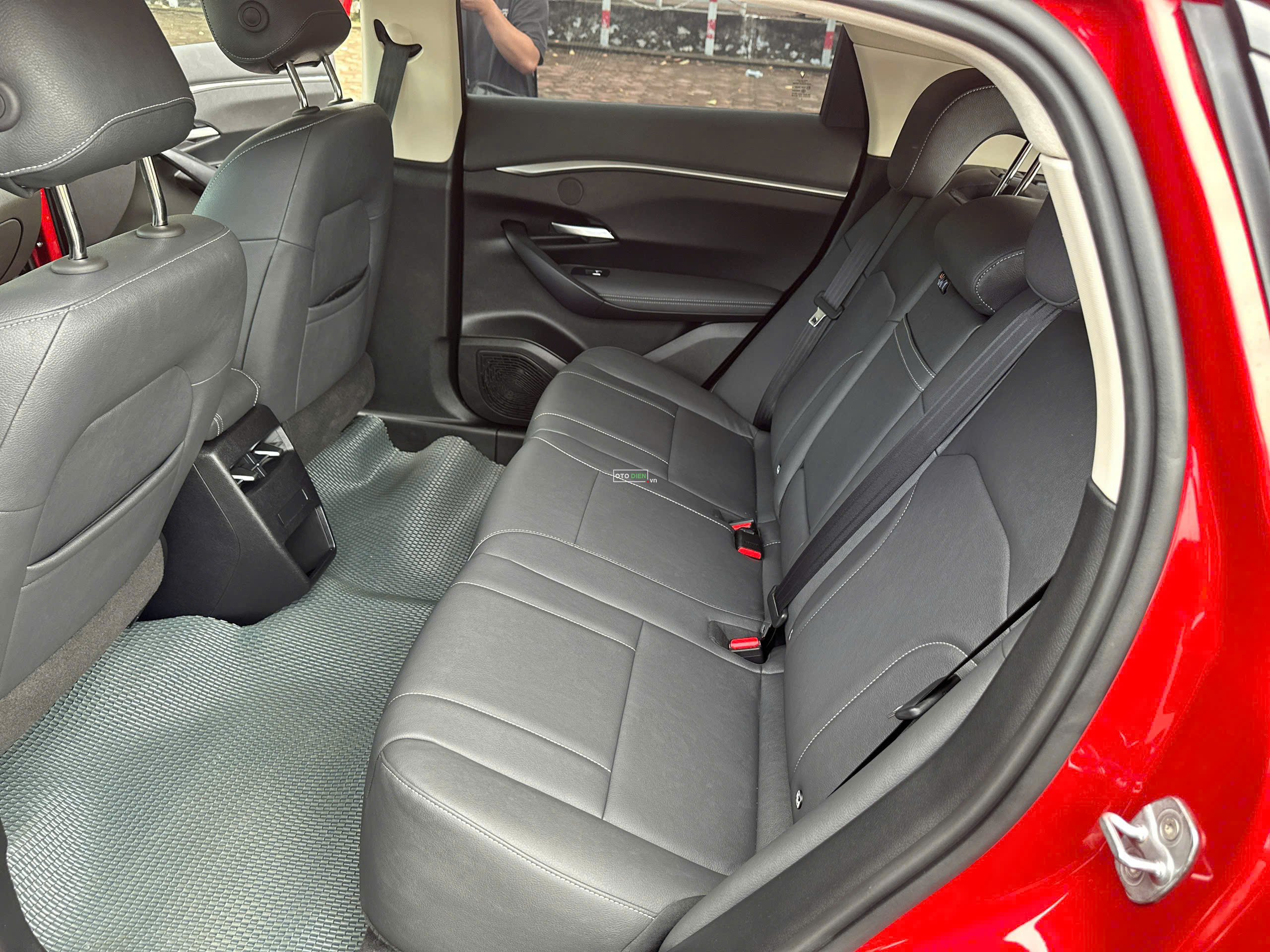 VinFast VF7 2025 Eco - 20000 km3