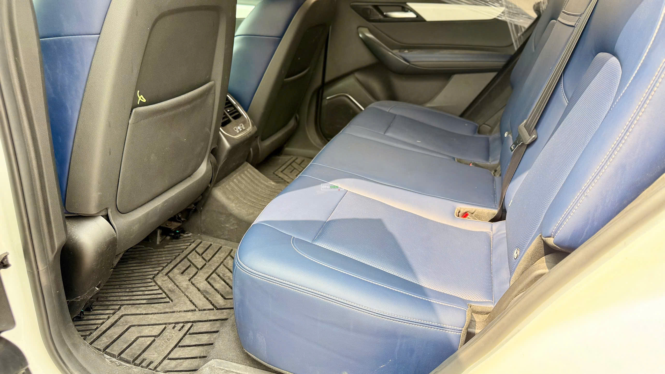 VinFast VF8 2023 Plus - 30000 km7