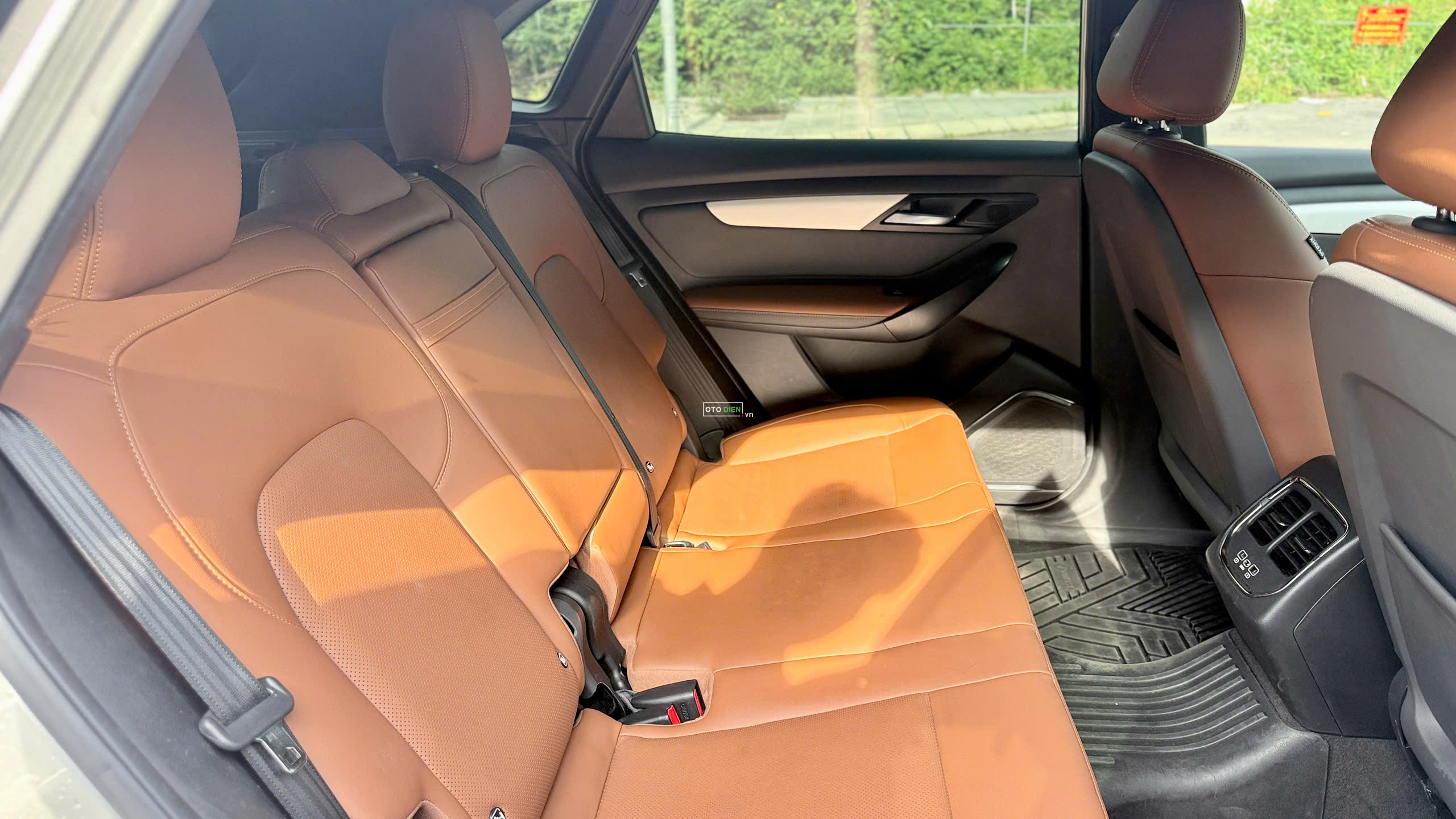 VinFast VF8 2023 Plus - 53000 km8