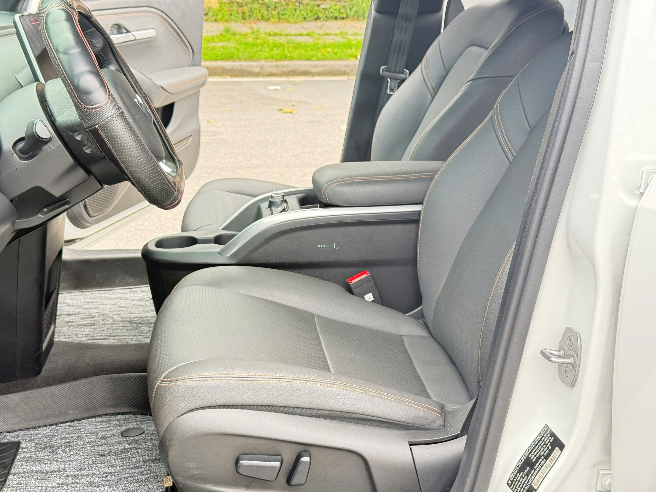 VinFast VF6 2024 Plus - 70000 km5