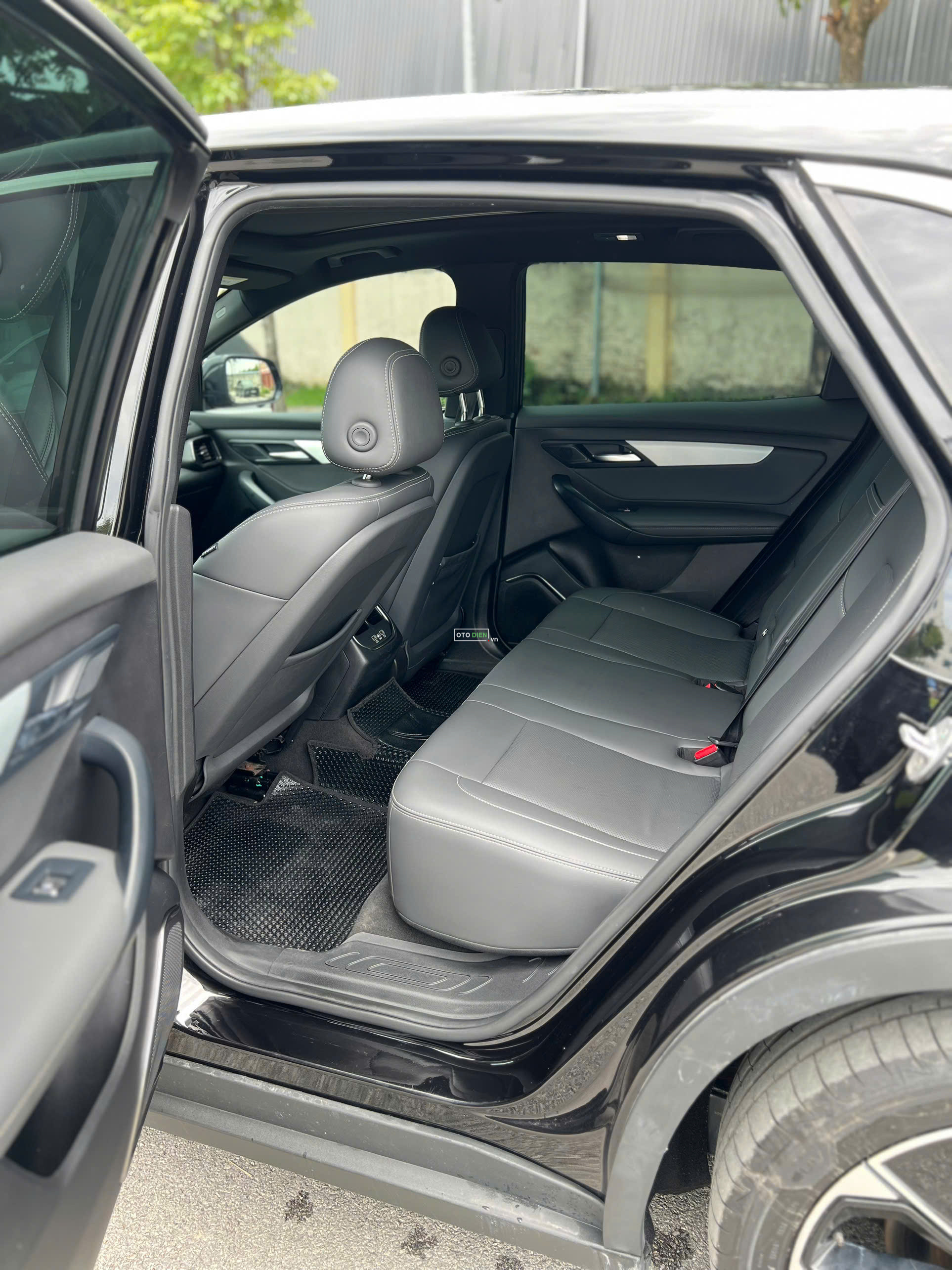 VinFast VF8 2023 Plus - 61000 km7