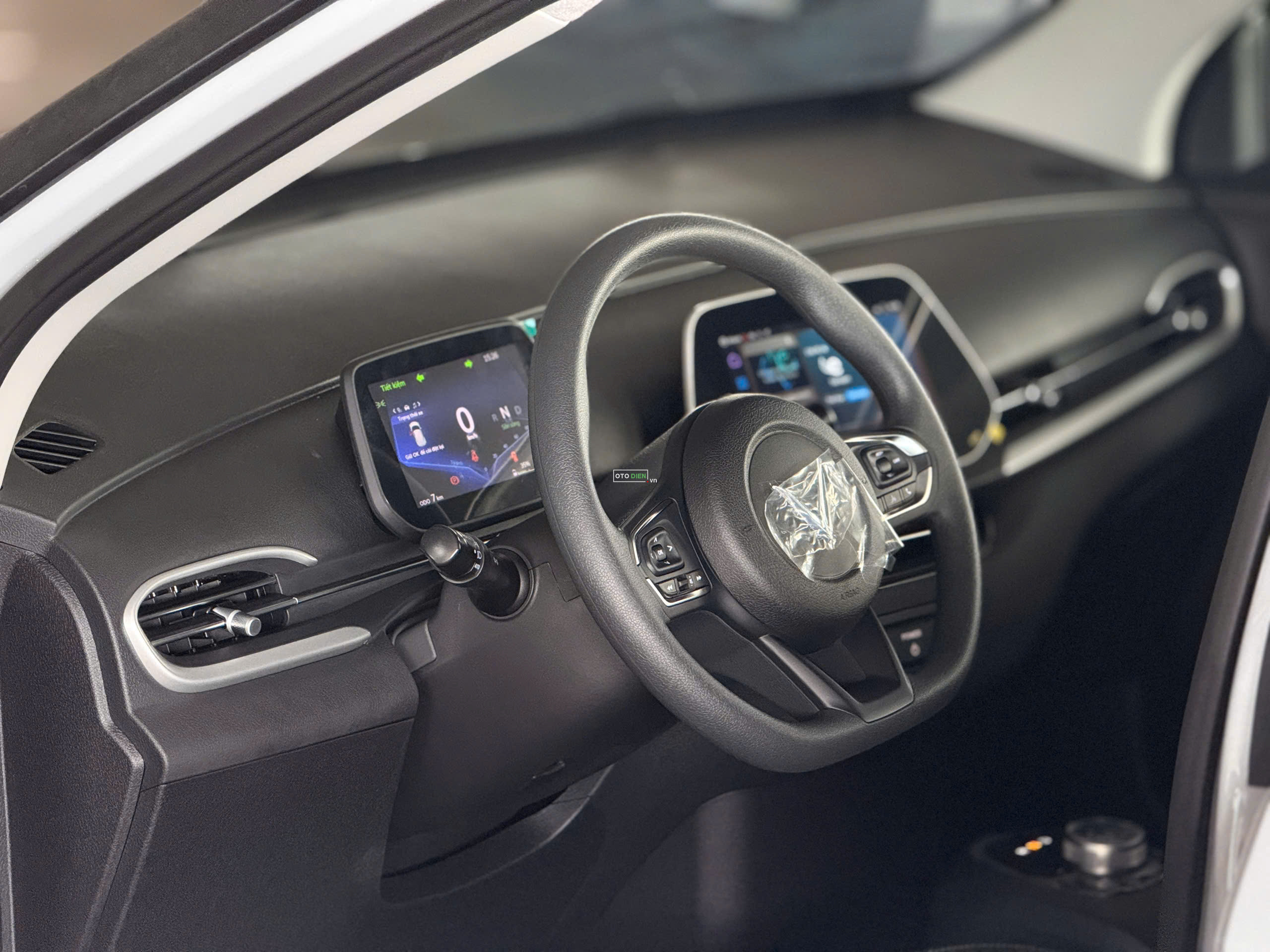 🚗 VINFAST VF 5 NEW 100% – SUV ĐIỆN ĐÔ THỊ, GIÁ TỐT, SẴN XE GIAO NGAY2