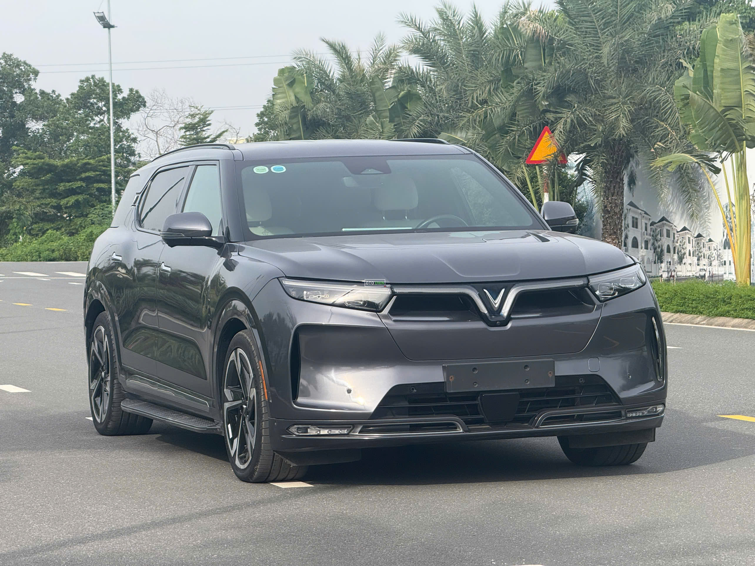 VinFast VF9 2024 Plus - 40000 km1