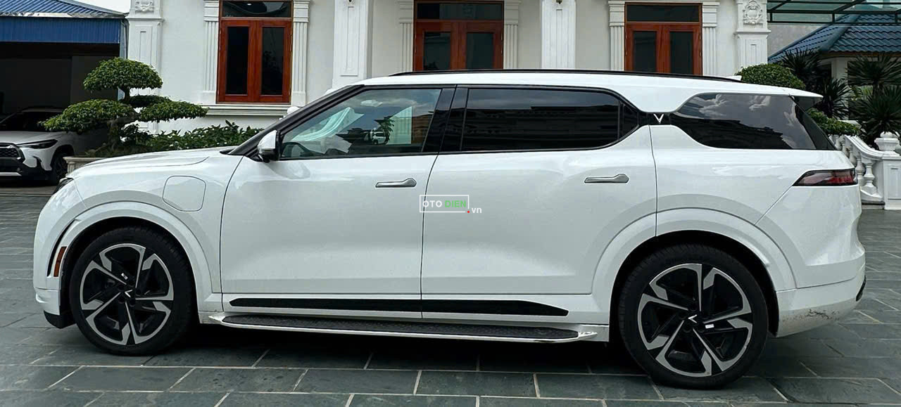 VinFast VF9 2026 Plus - 6000 km2