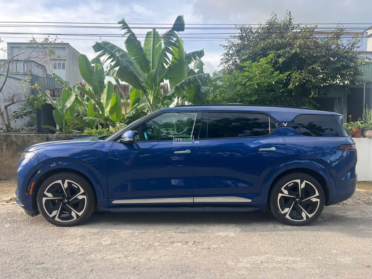 VinFast VF9 2023 Plus - 50000 km2