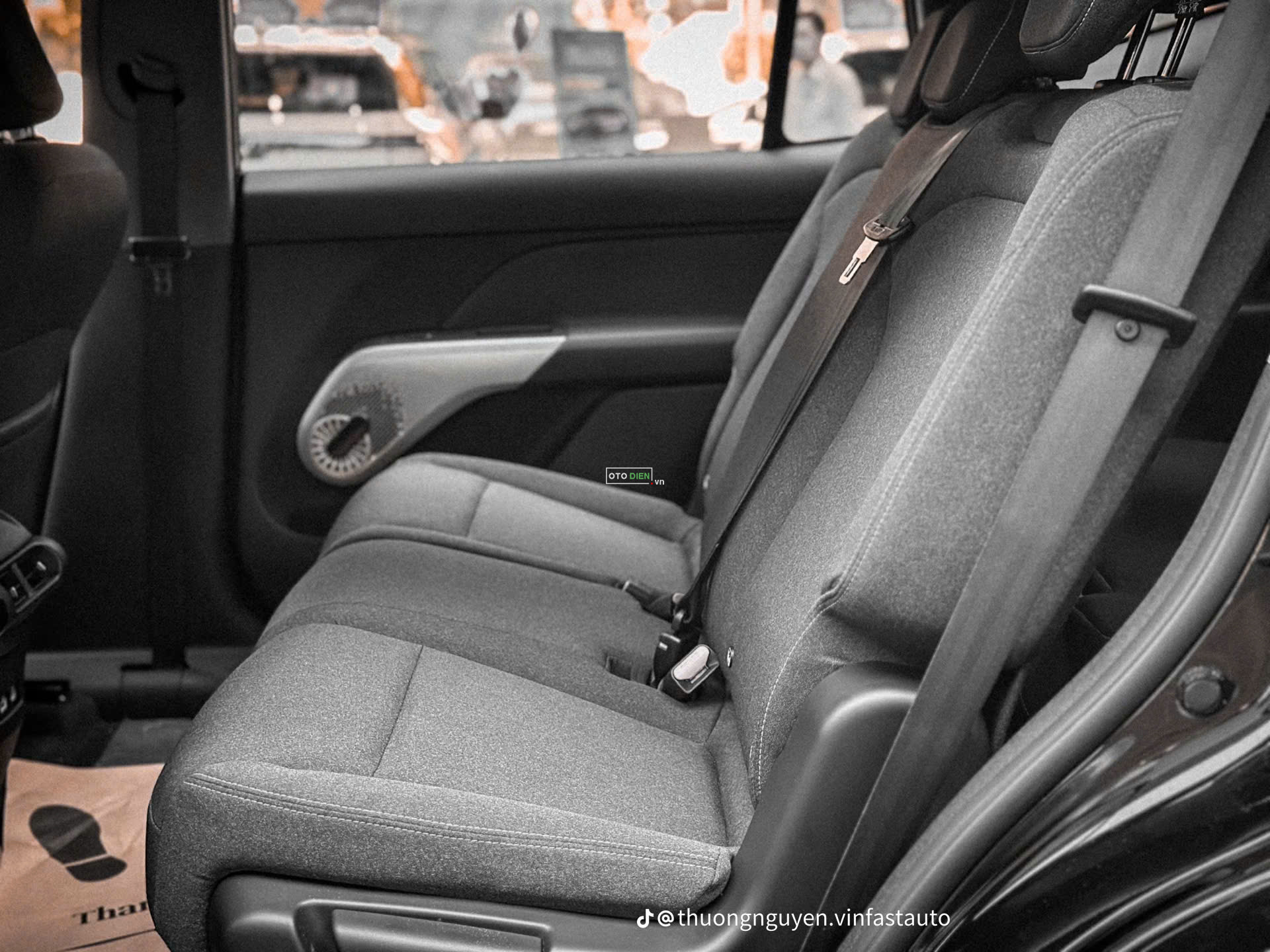 🚗 LIMO GREEN MỚI – ƯU ĐÃI GIẢM NGAY 6% GIÁ TRỊ XE4