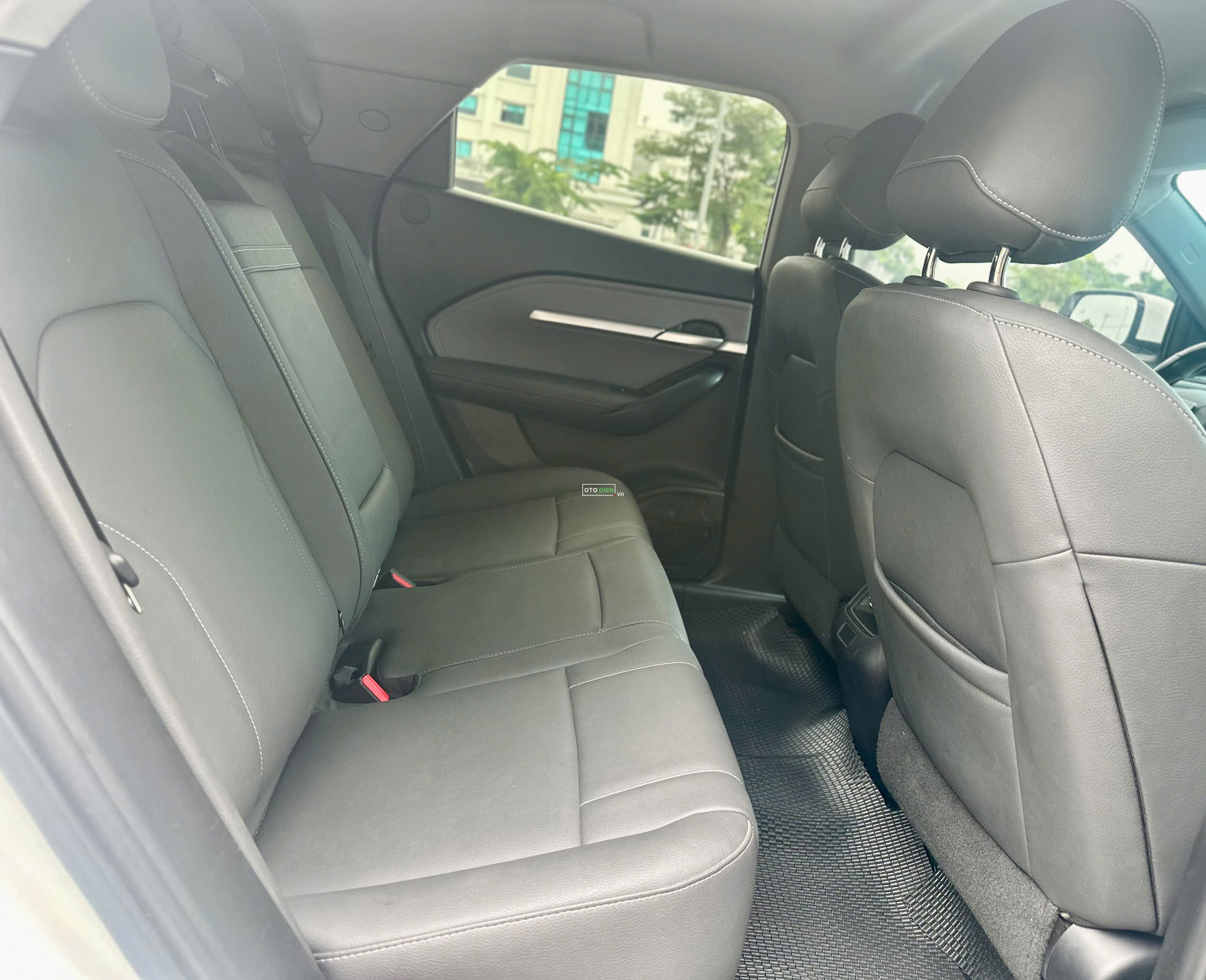VinFast VF6 2025 Eco - 46000 km9