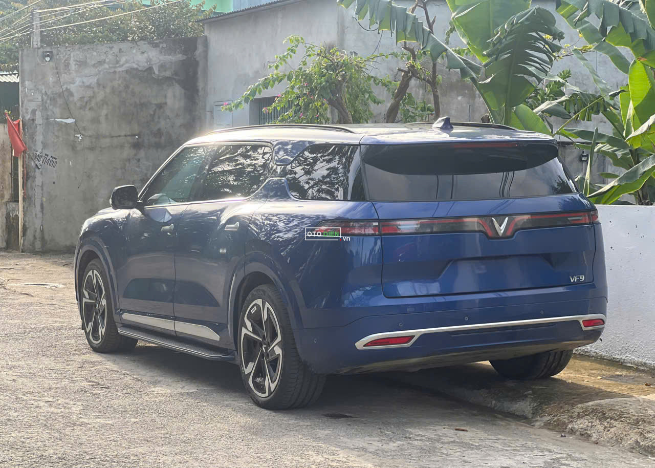 VinFast VF9 2023 Plus - 50000 km3