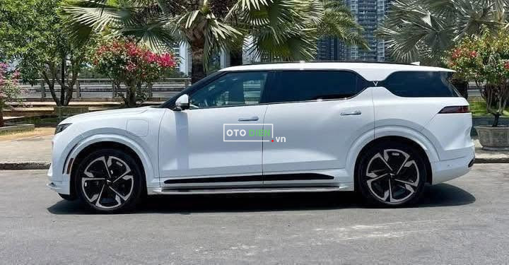 🚗 VinFast VF9 Mới – Giảm 10% | Sạc Miễn Phí1