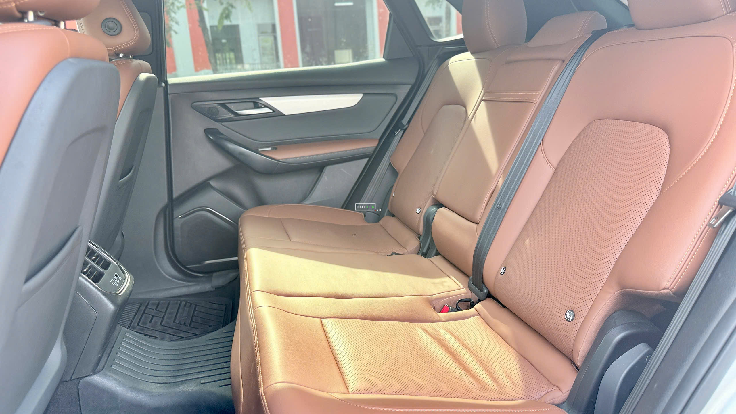 VinFast VF8 2023 Plus - 53000 km9