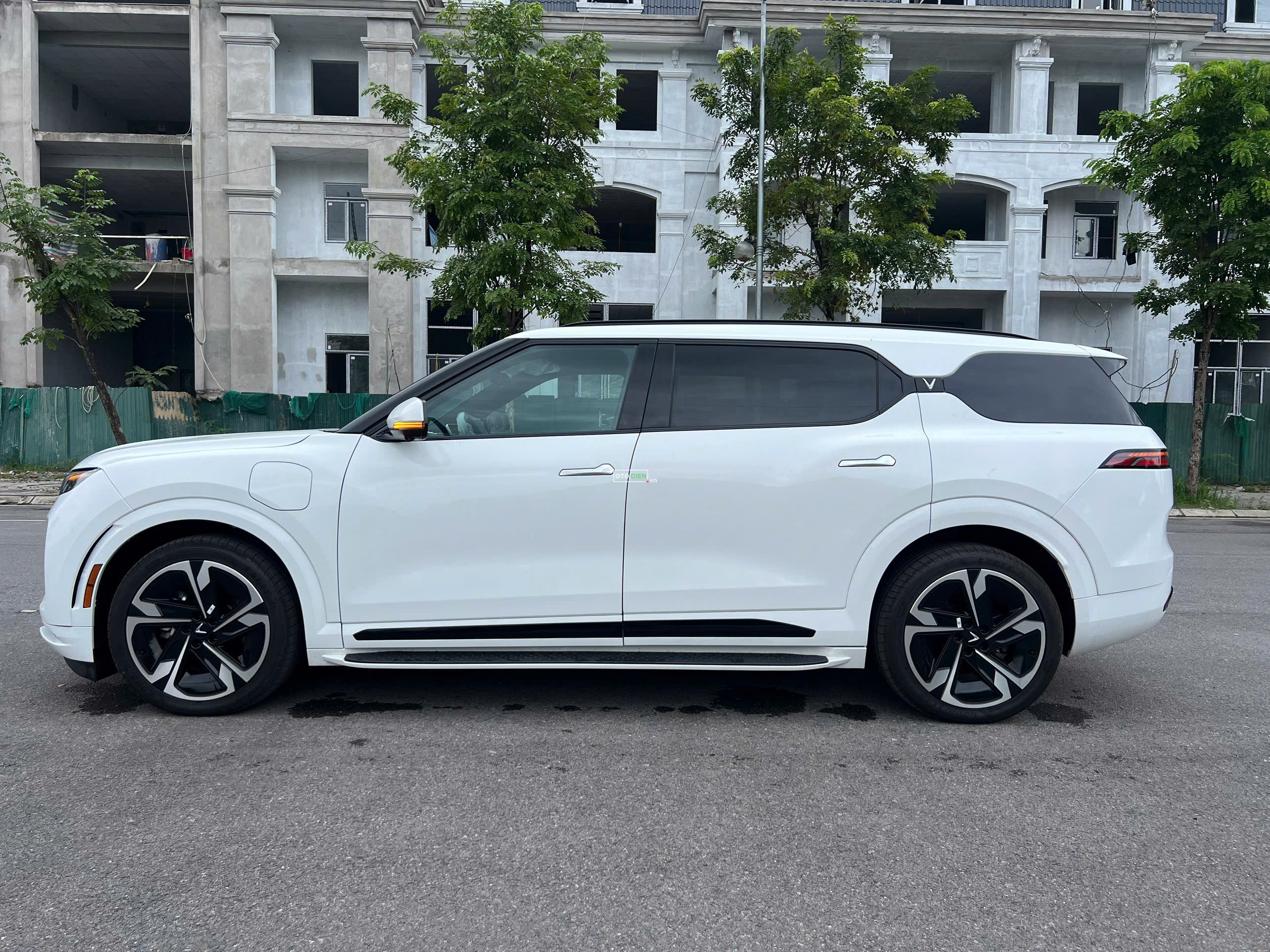🚗 VINFAST VF 9 NEW 100% – SUV ĐIỆN HẠNG SANG, SẴN XE GIAO NGAY2