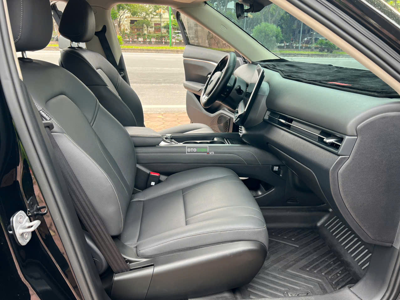 VinFast VF7 2024 Eco - 17000 km3