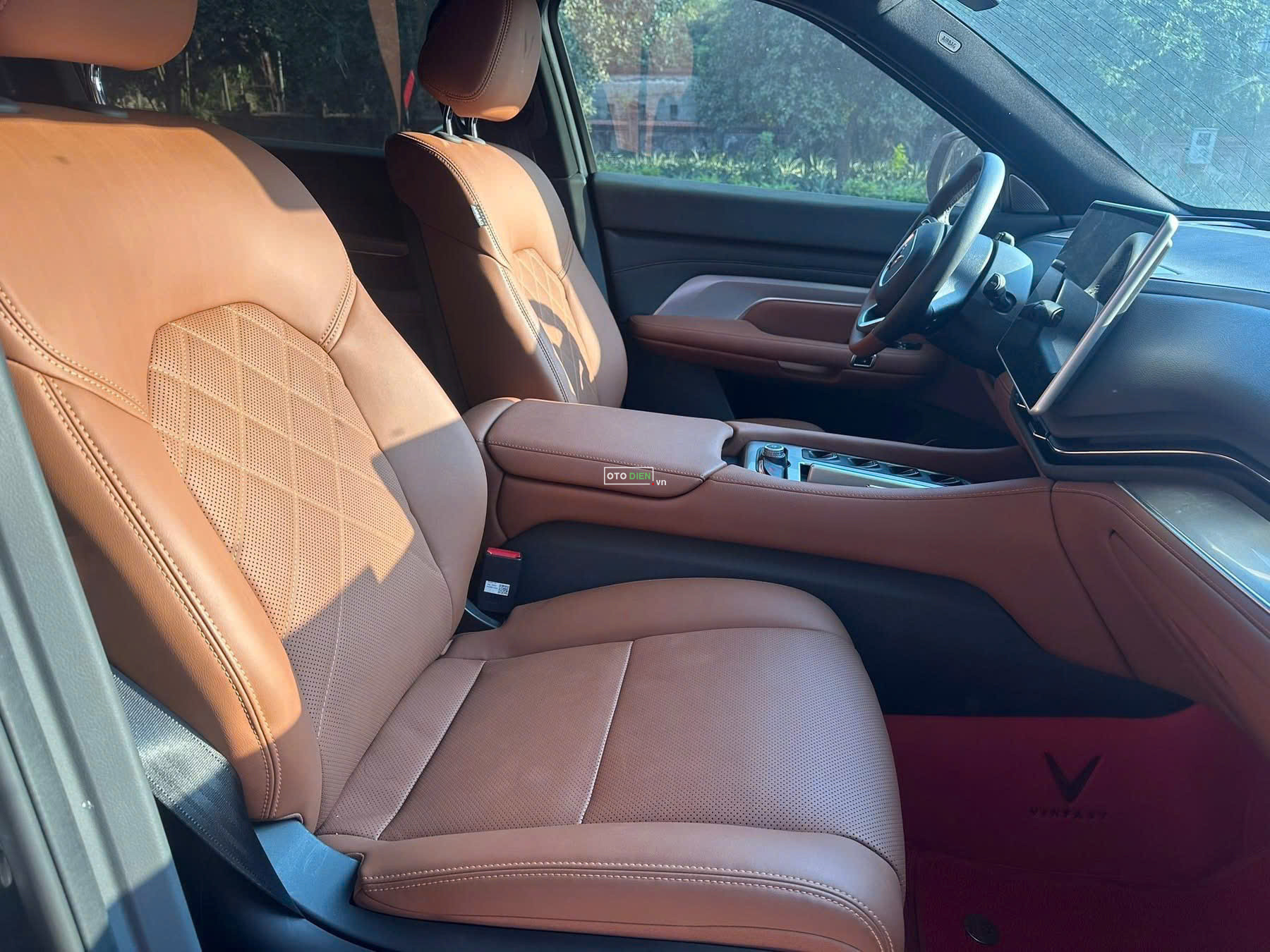 VinFast VF9 2025 Plus - 6000 km7