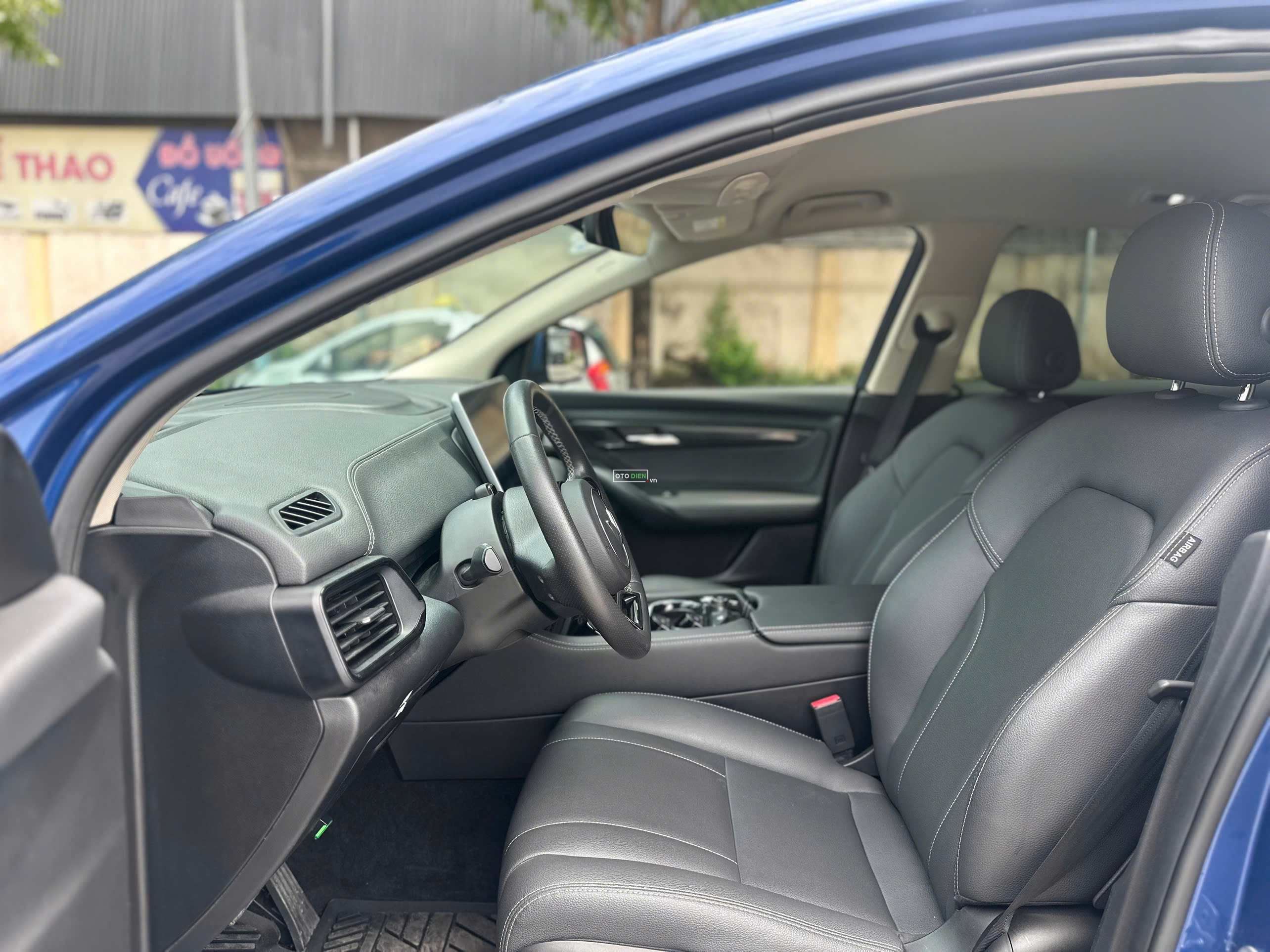 VinFast VF8 2023 Eco - 49000 km7