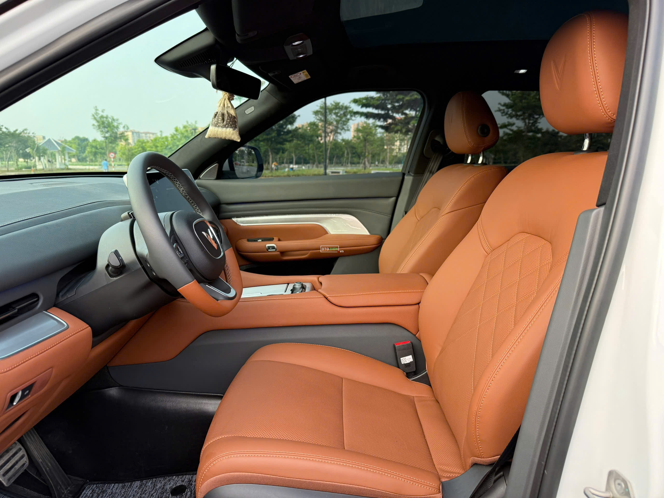 VinFast VF9 2026 Plus - 4000 km5
