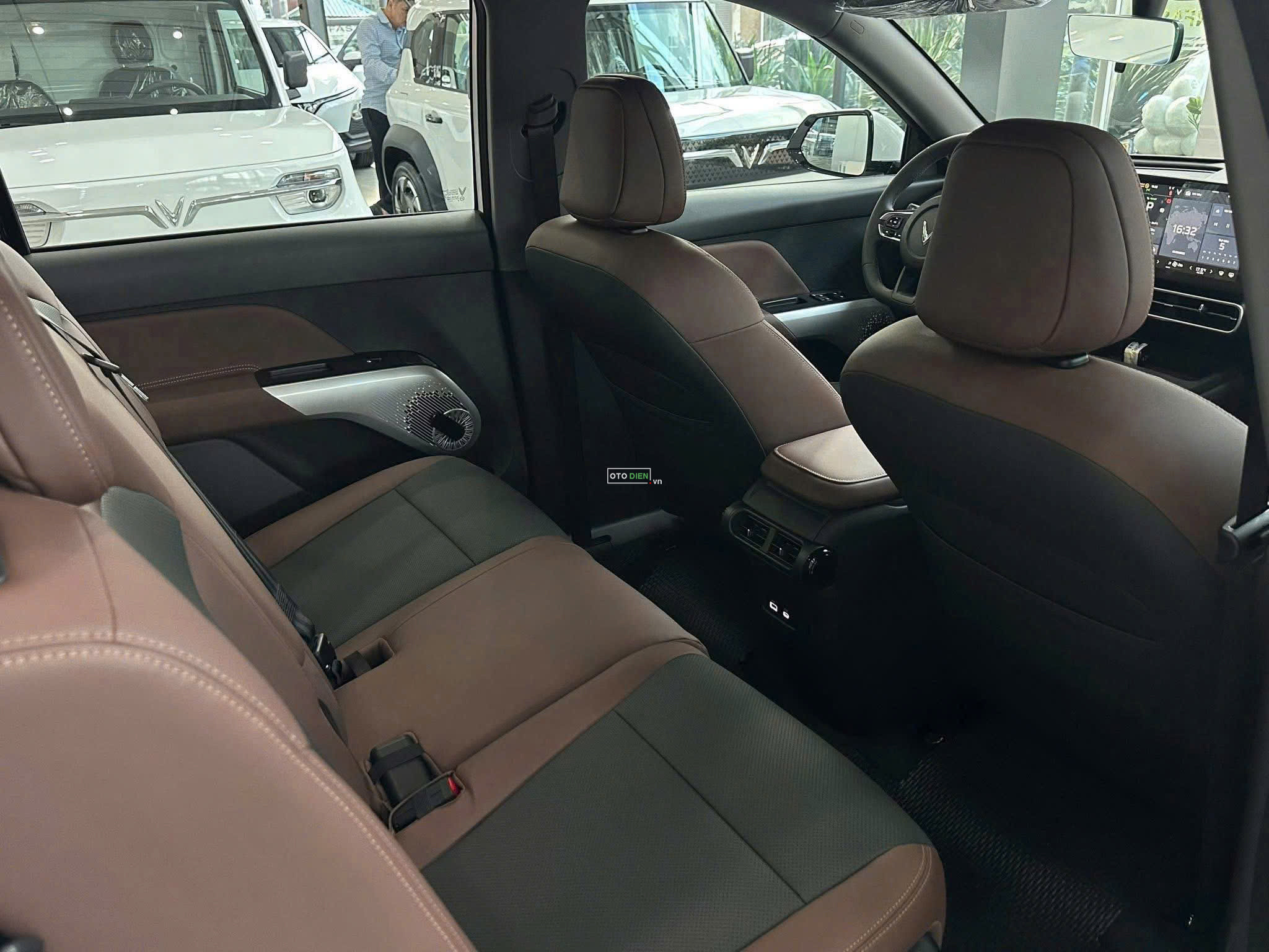 🚗 VINFAST VF MPV 7 NEW 100% – MPV ĐIỆN 7 CHỖ HIỆN ĐẠI, SẴN XE TƯ VẤN ĐẶT CỌC5