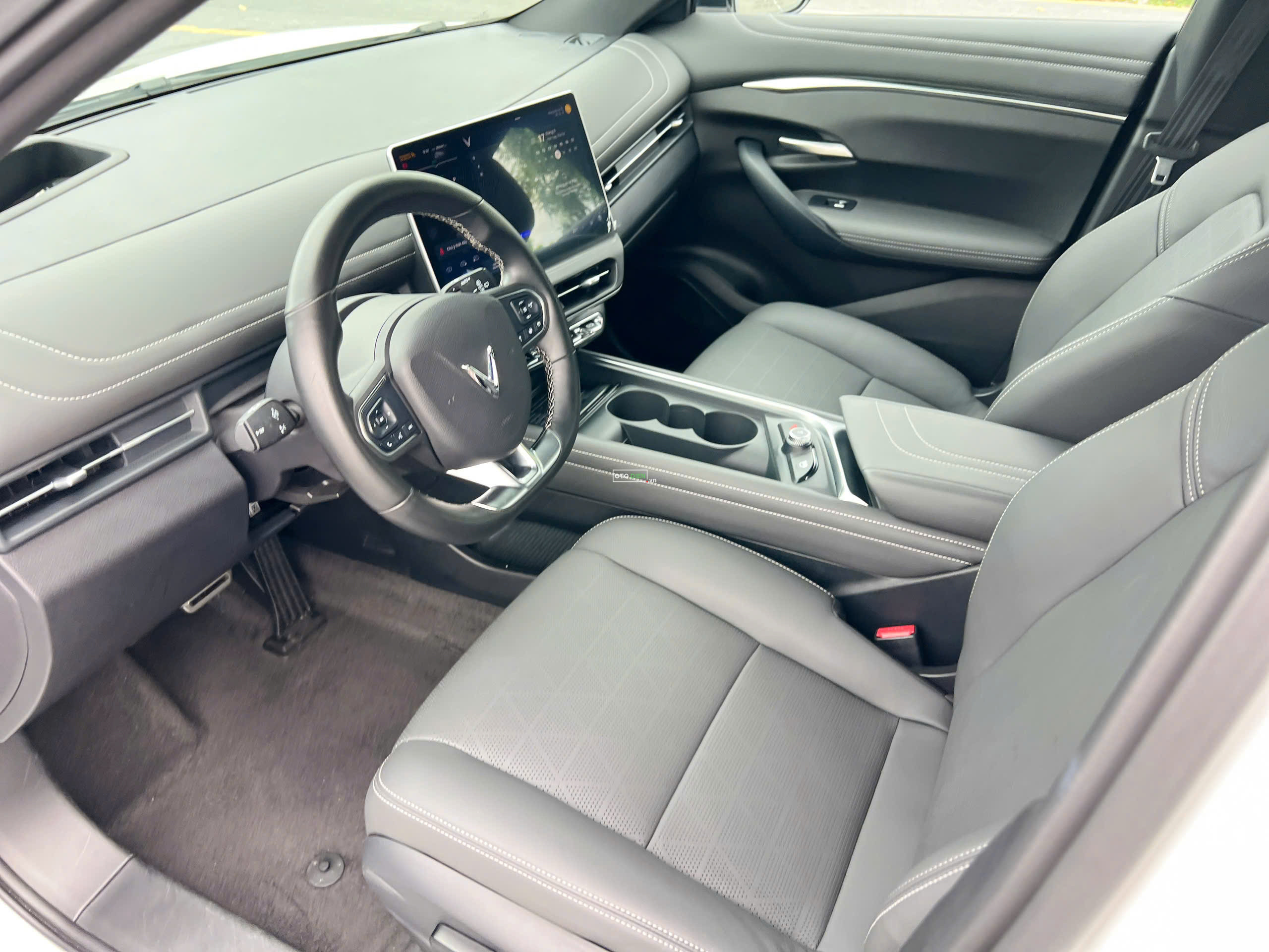 VinFast VF7 2025 Plus - 13000 km5