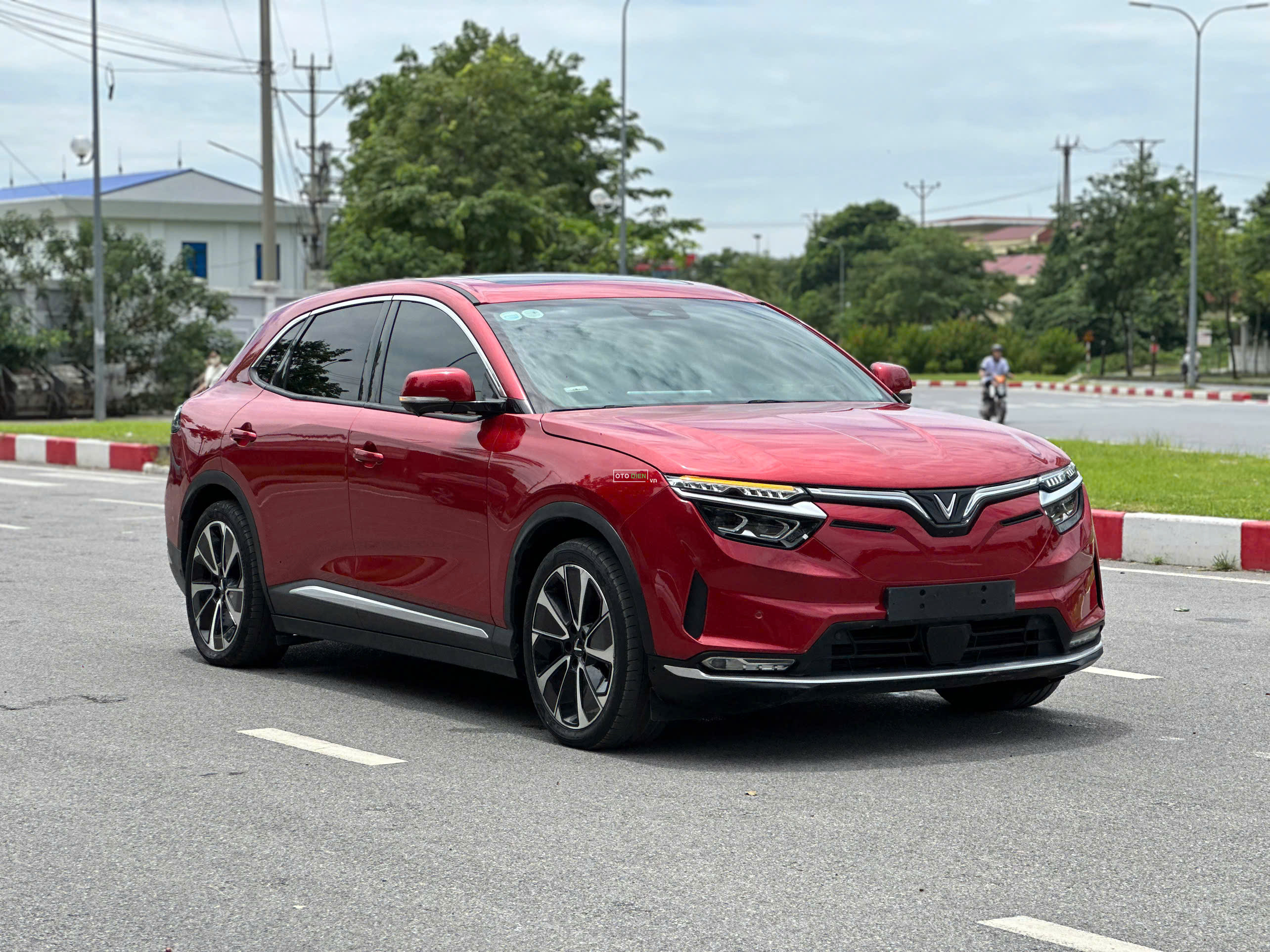 VinFast VF8 2023 Plus - 44000 km5